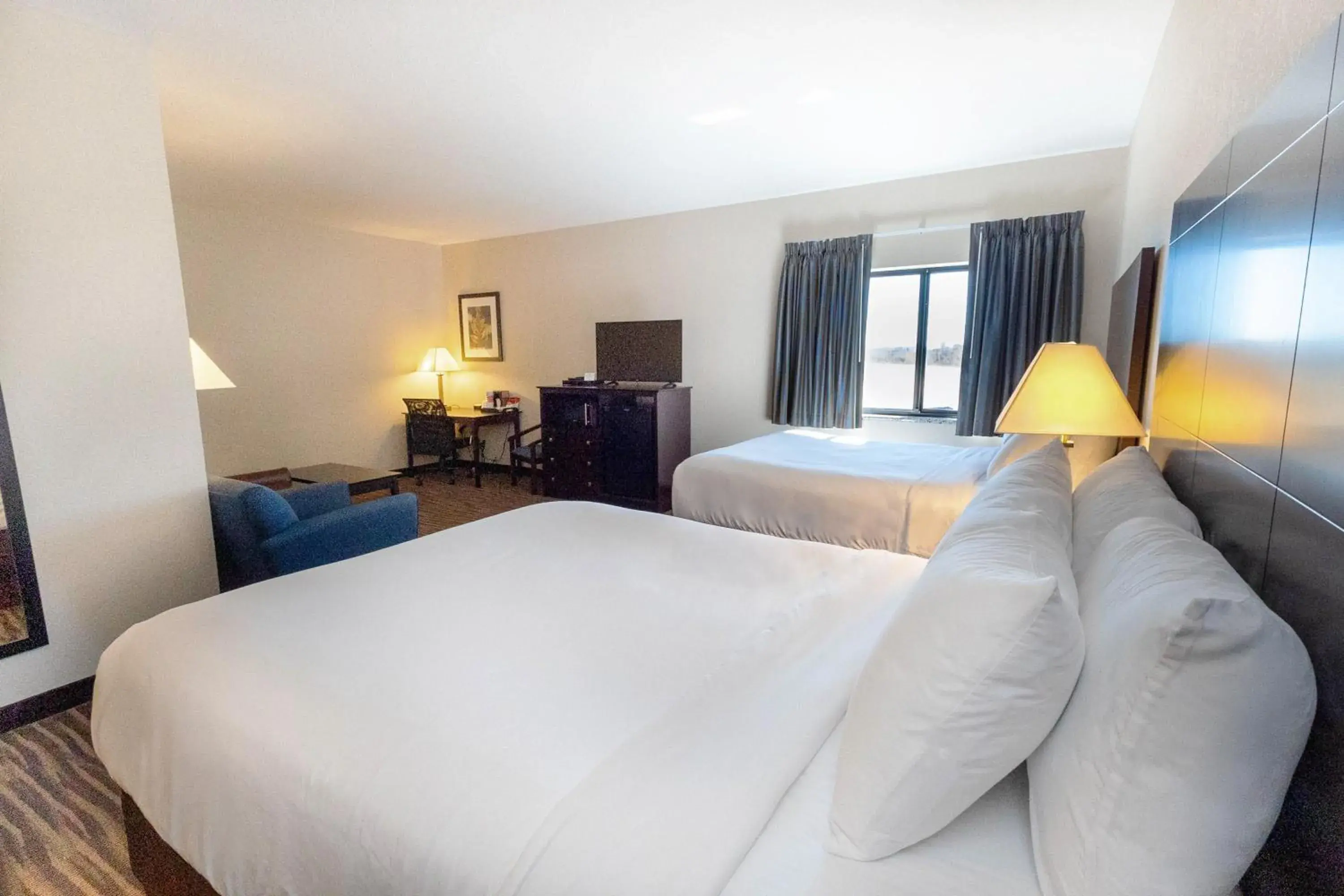 Family Suite in Cobblestone Inn & Suites Maryville Family Suite in Cobblestone Inn & Suites Maryville