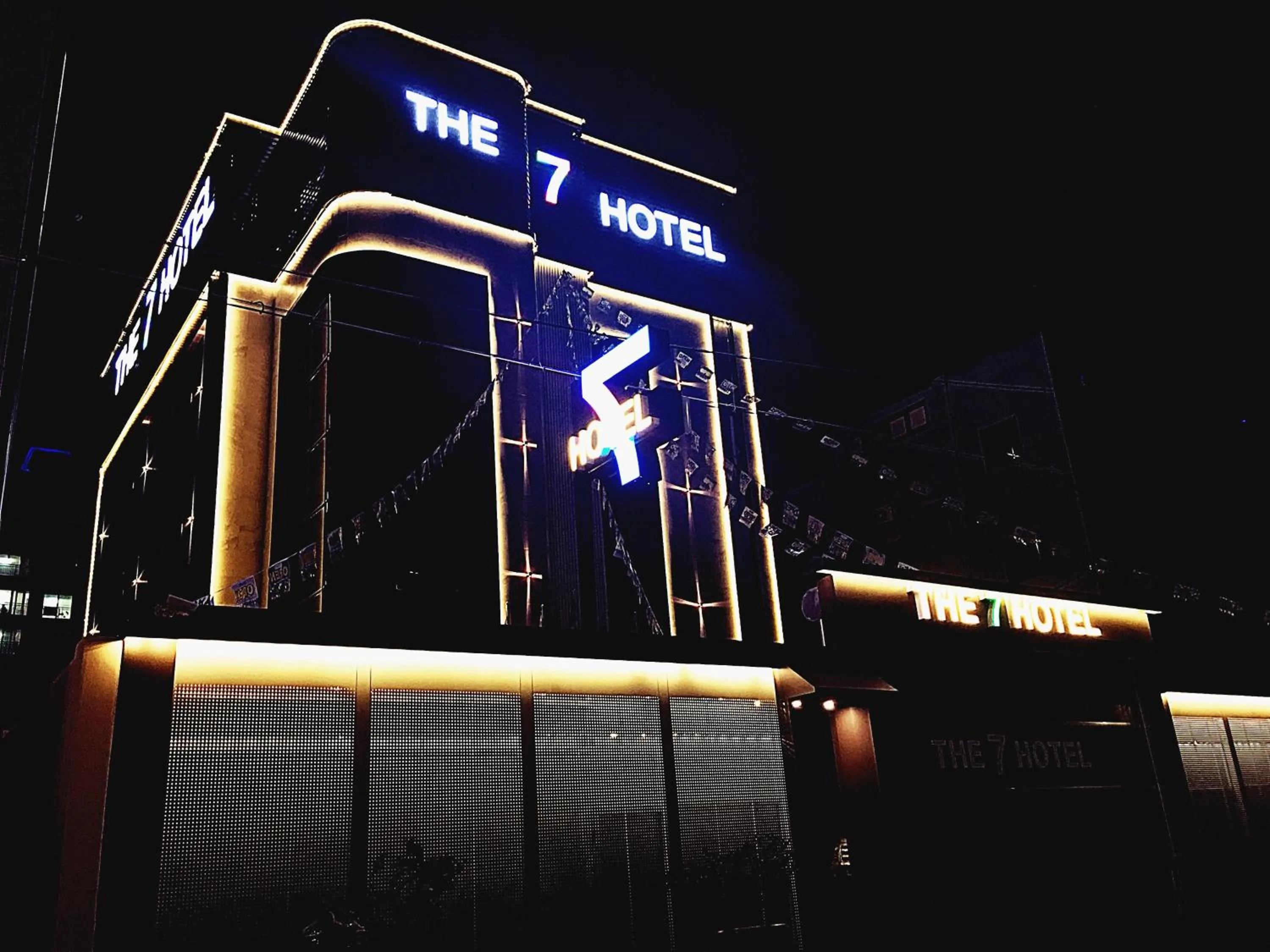 The 7 Hotel
