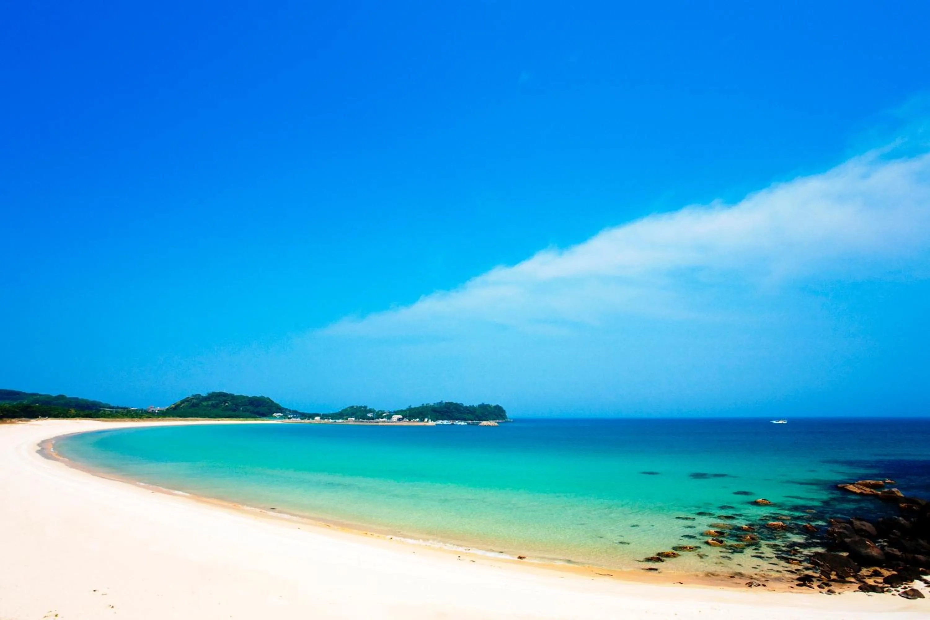 Beach in Iki Marina Hotel