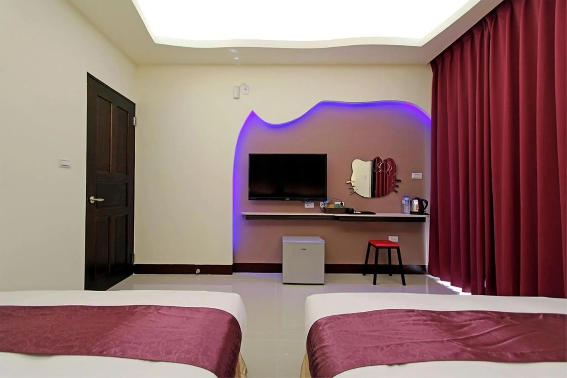 On site, Bed in Blue Ocean Stars