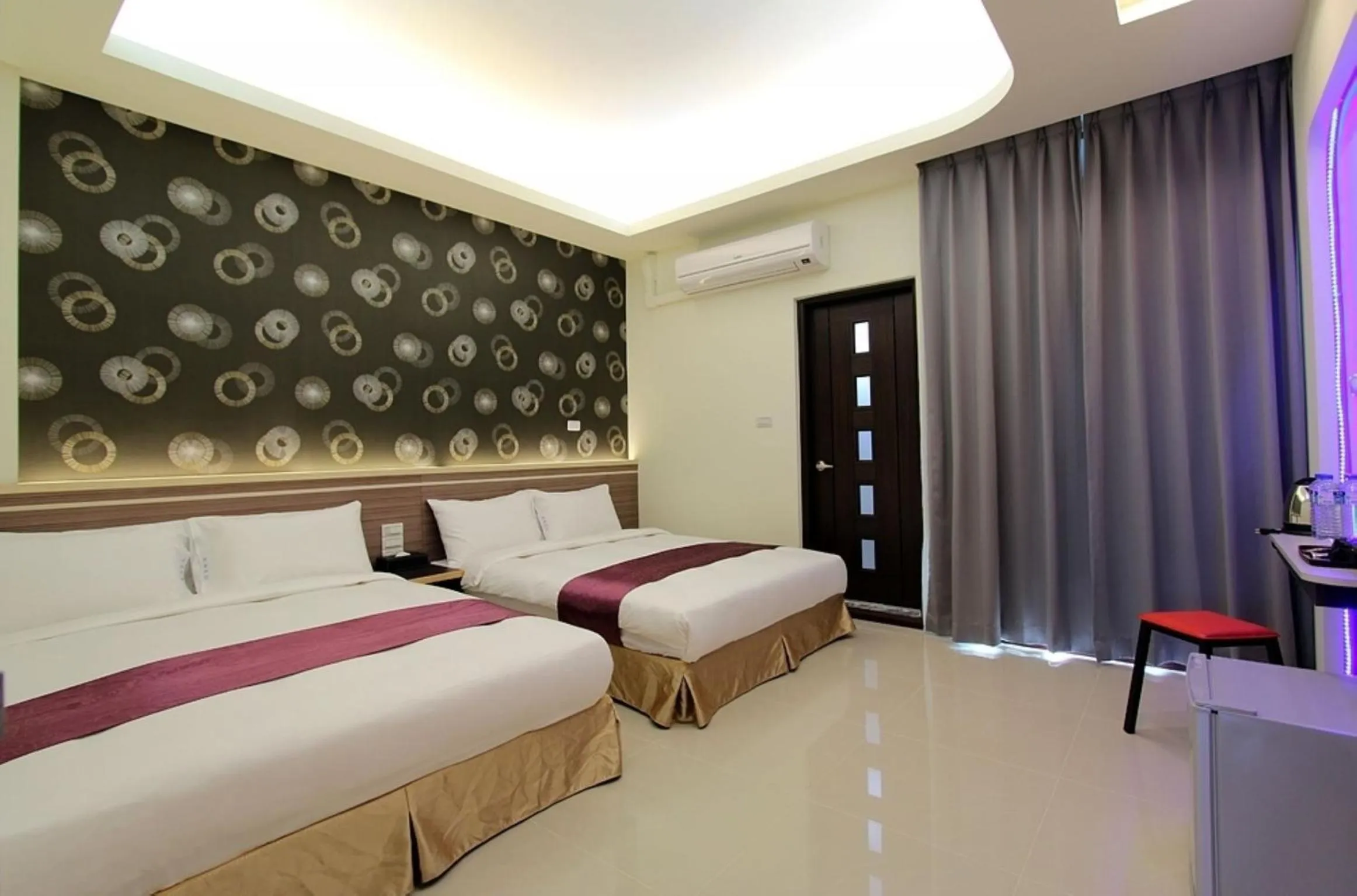 On site, Bed in Blue Ocean Stars