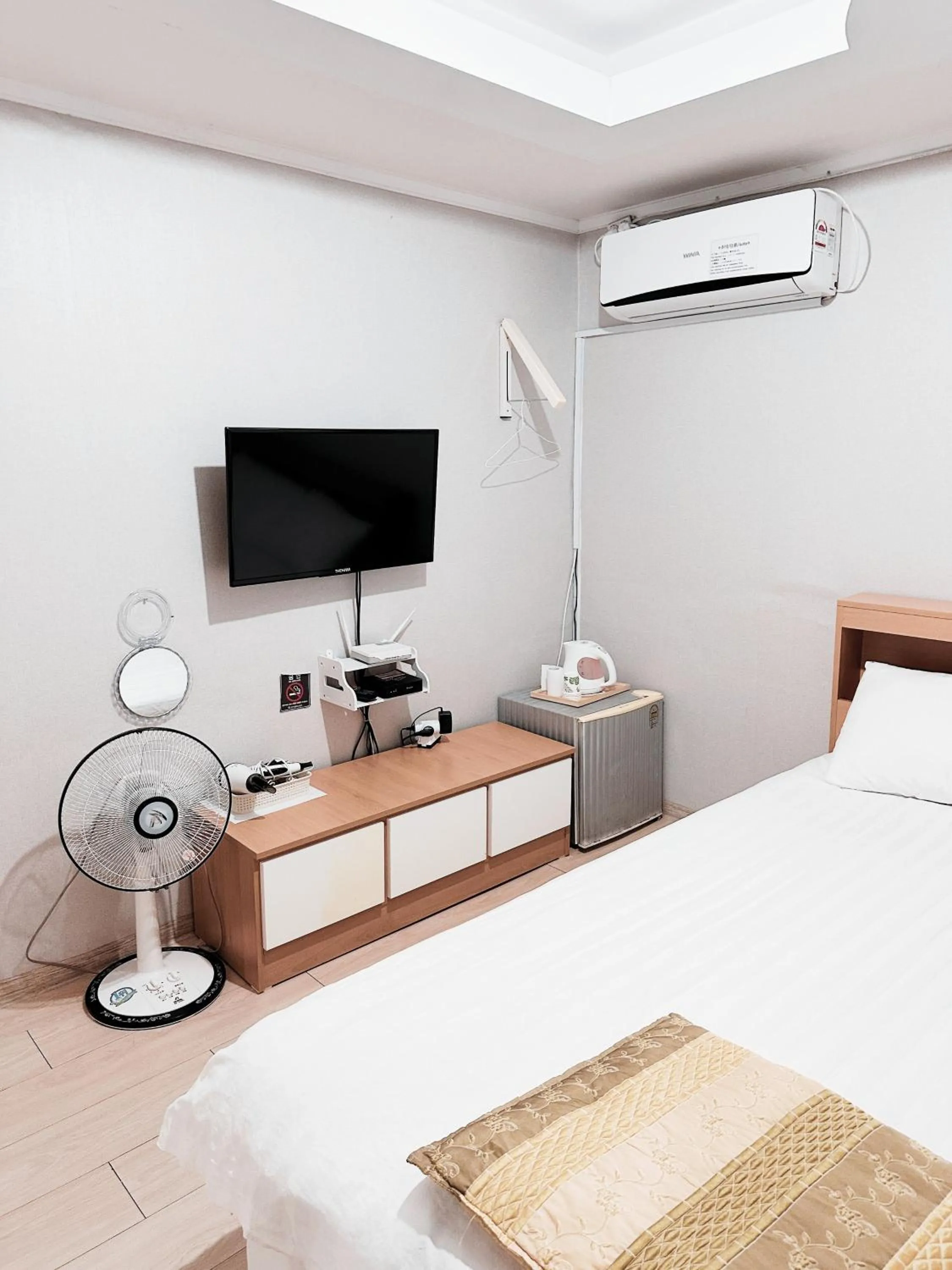 Bed in Daegu Dongseongro Gyeong`s Hostel