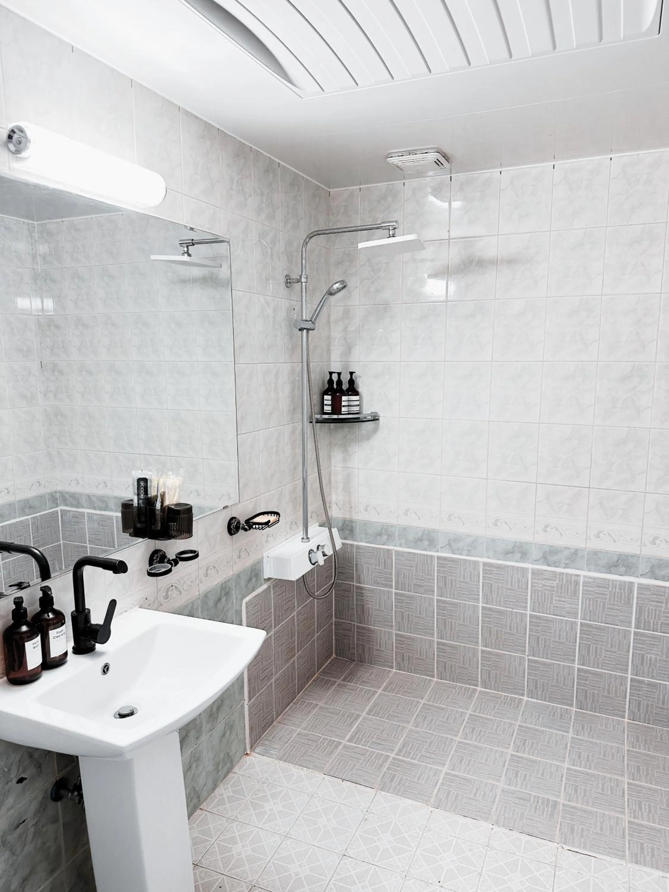 Daegu Dongseongro Gyeong`s Hostel