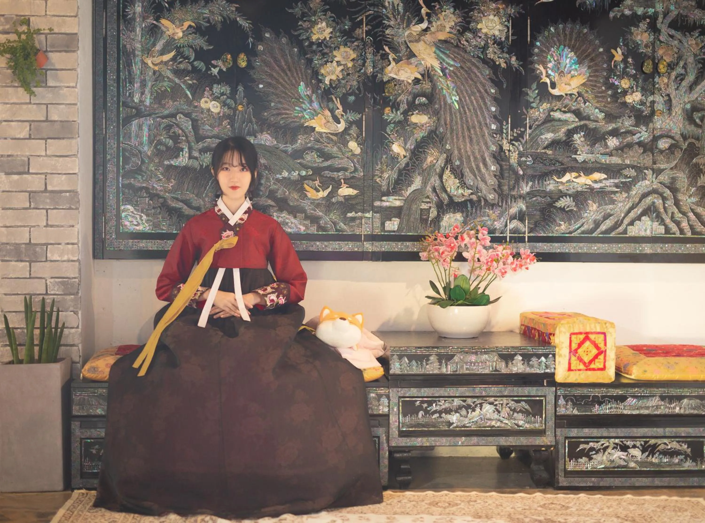 Staff in Daegu Dongseongro Gyeong`s Hostel