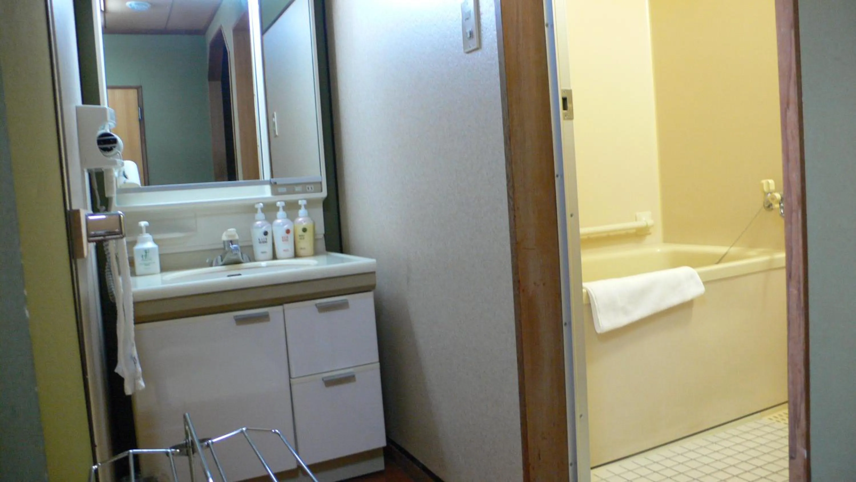 Yuttarino-Sato Inaka