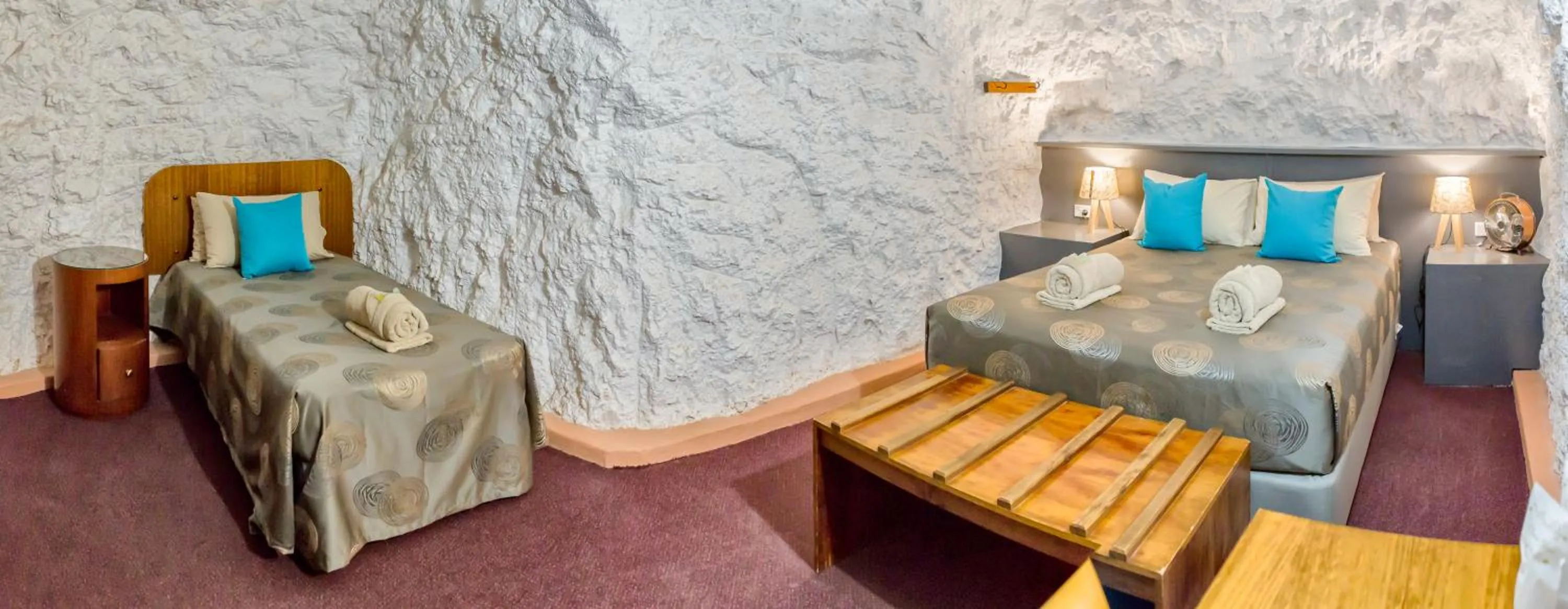 Bed in White Cliffs Underground Motel