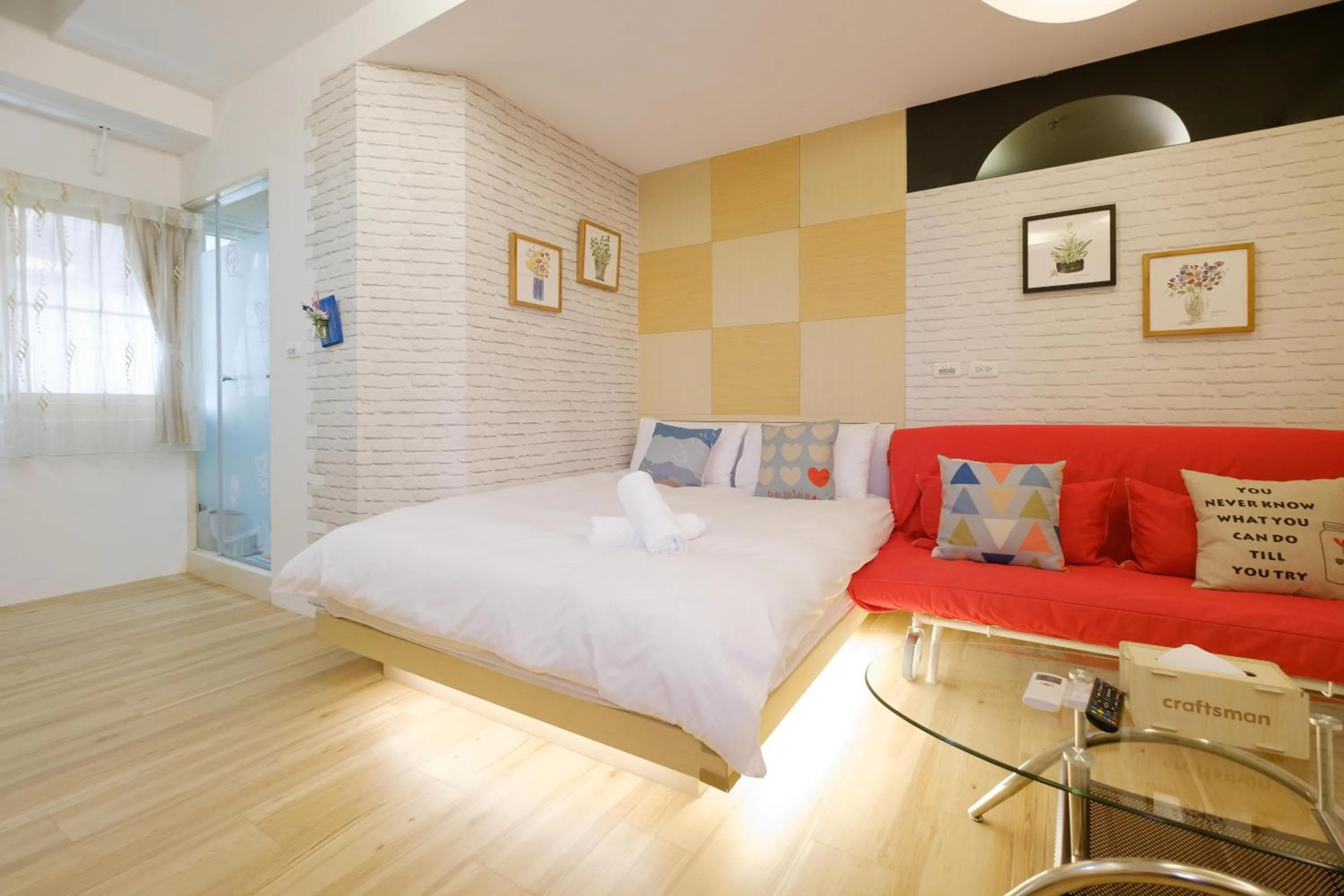 Bed in Color Fun inn