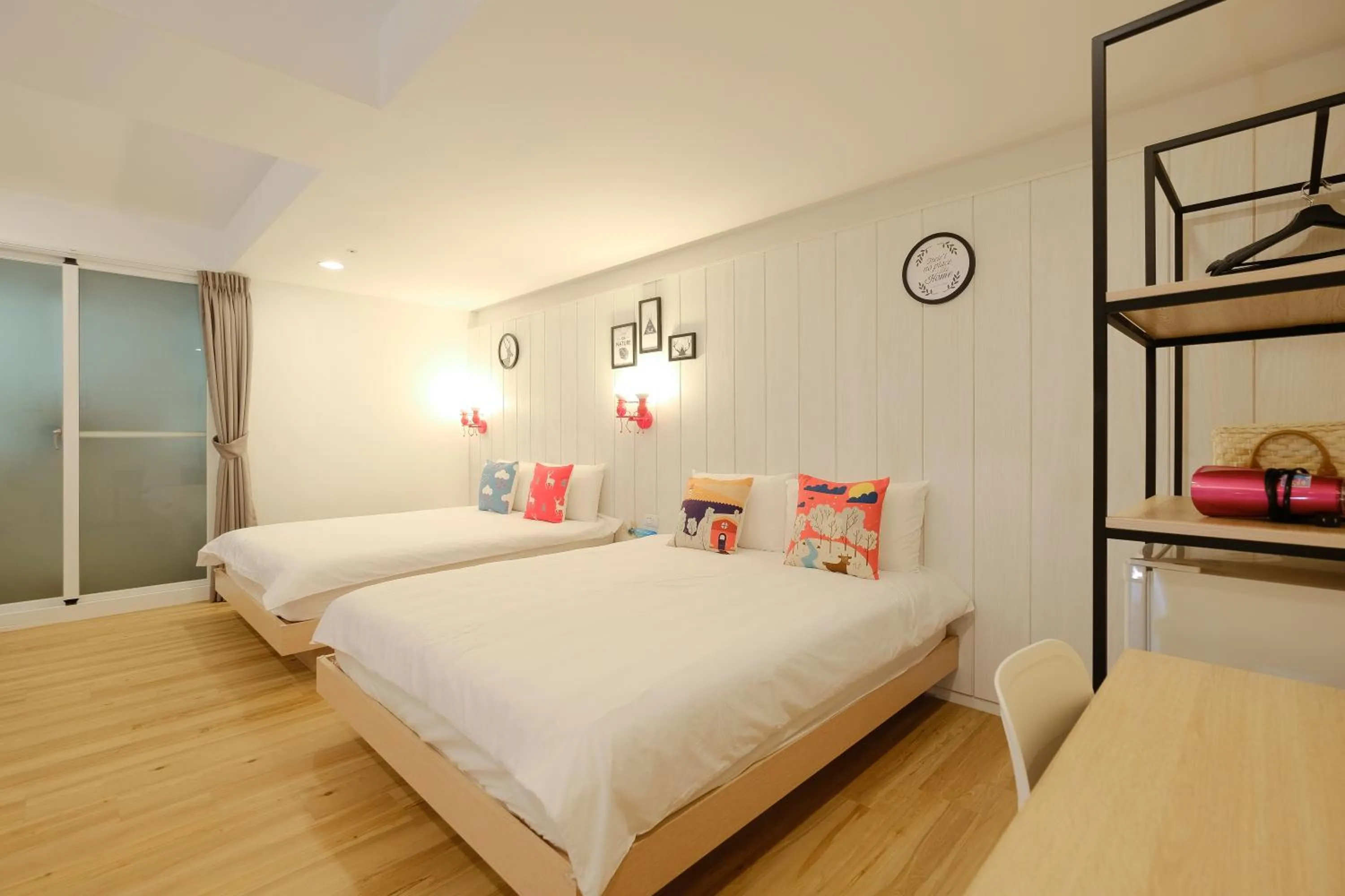 Bed in Color Fun inn