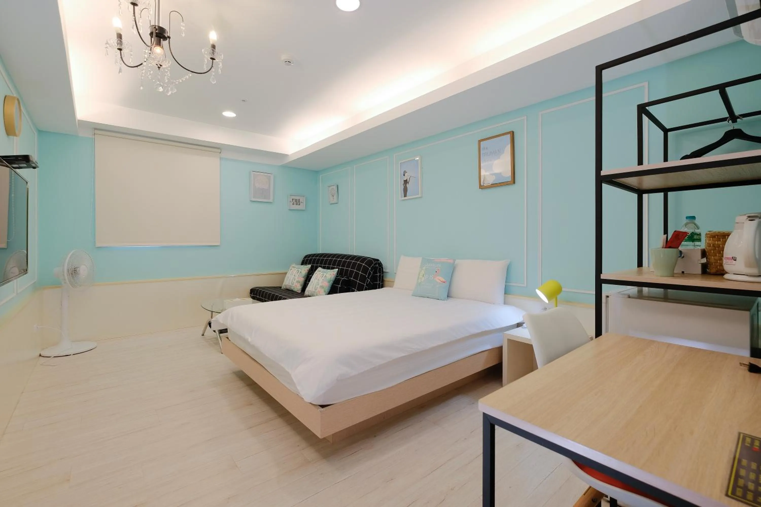 Bed in Color Fun inn