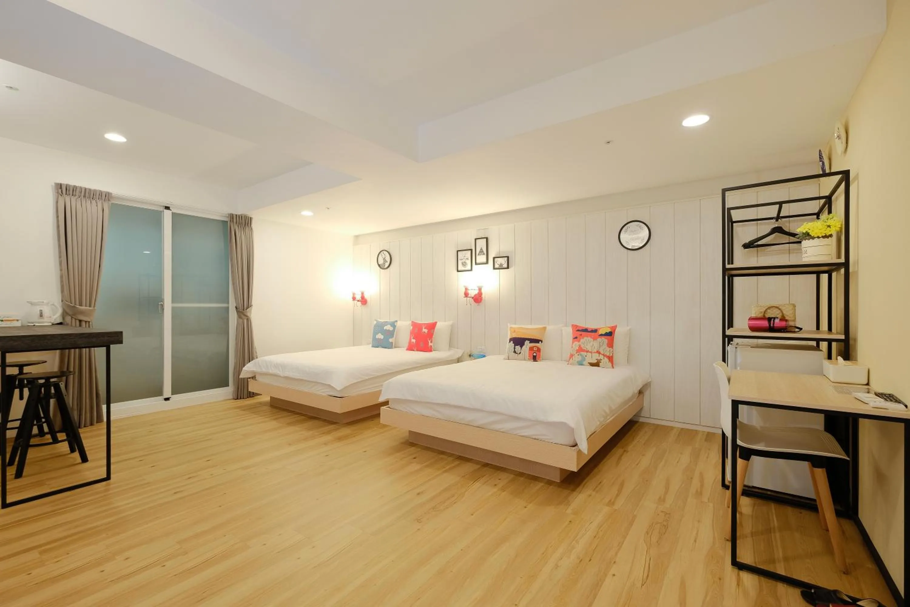 Bed in Color Fun inn