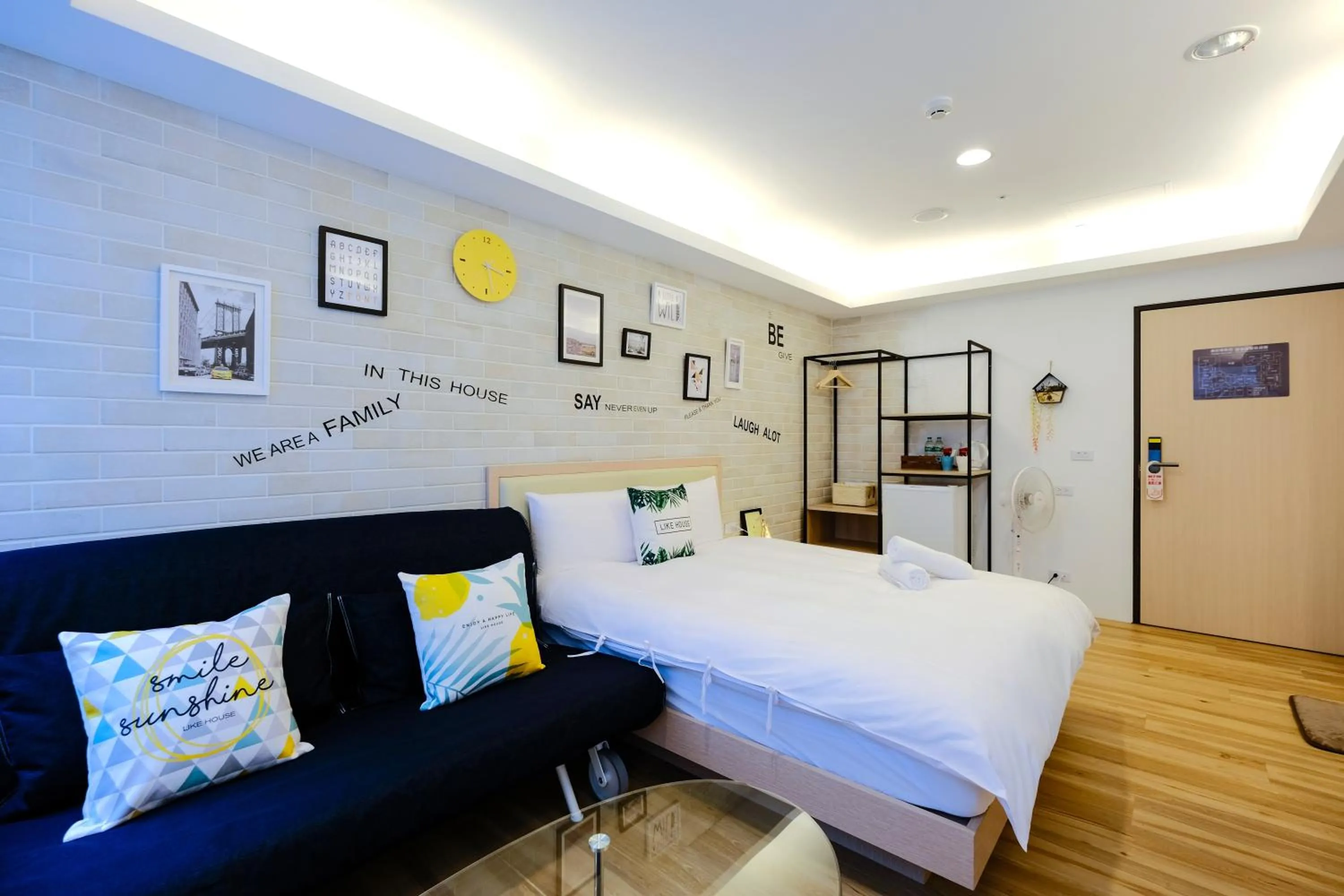 Bed in Color Fun inn