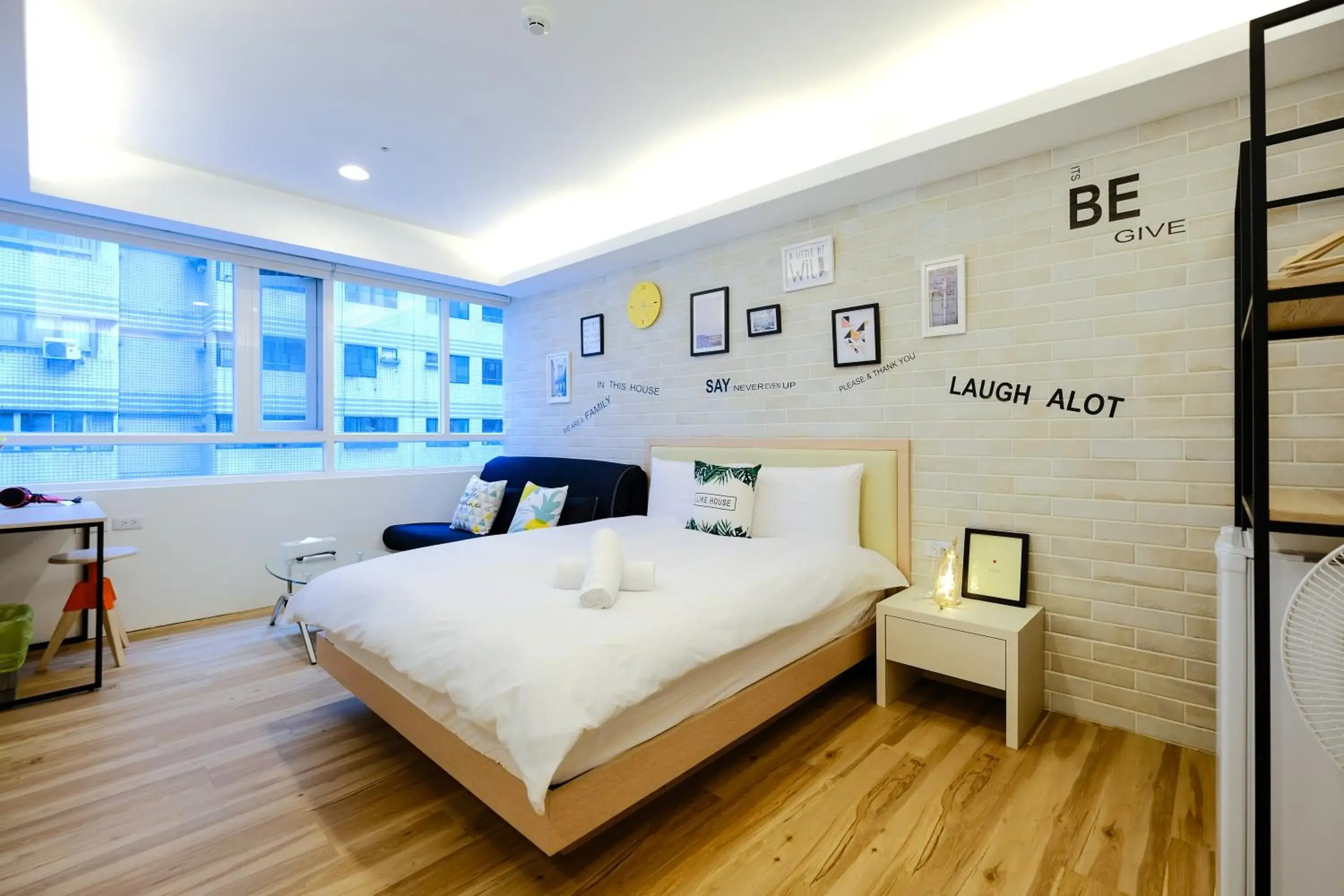 Double Room in Color Fun inn Double Room in Color Fun inn