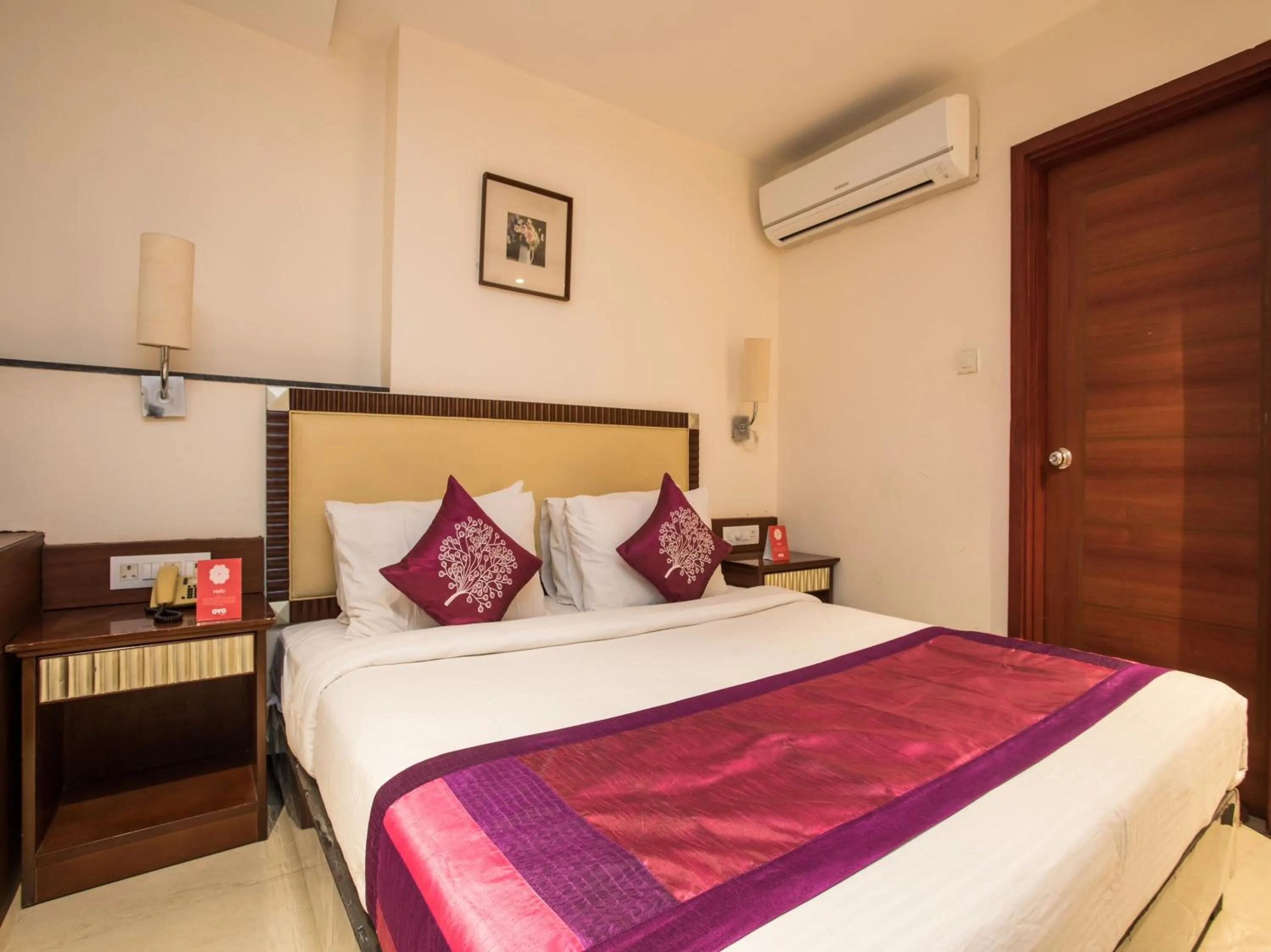 Bedroom, Bed in Hotel Nandi