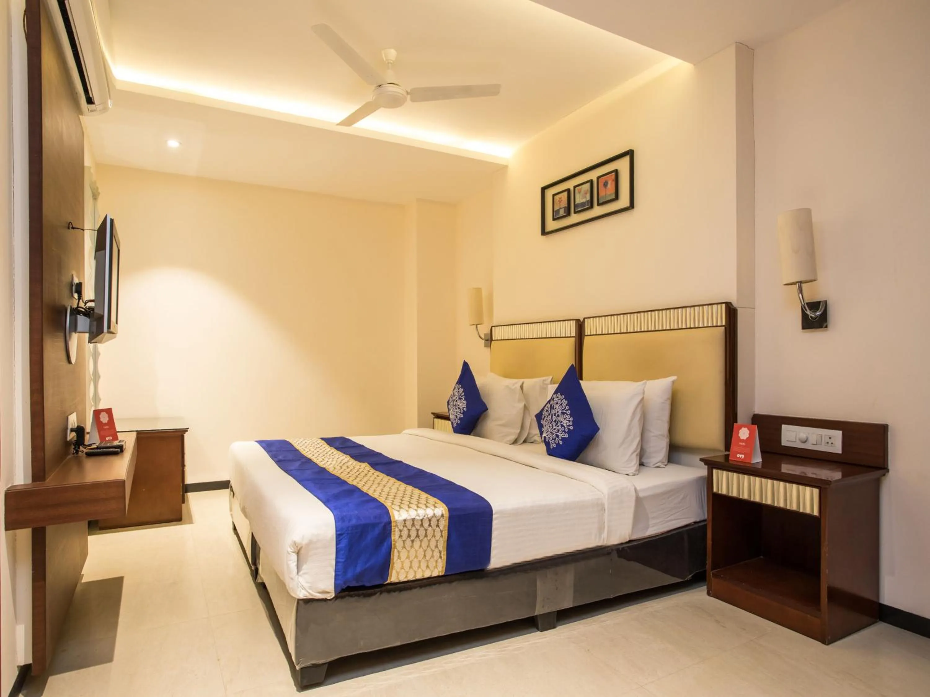 Bedroom, Bed in Hotel Nandi