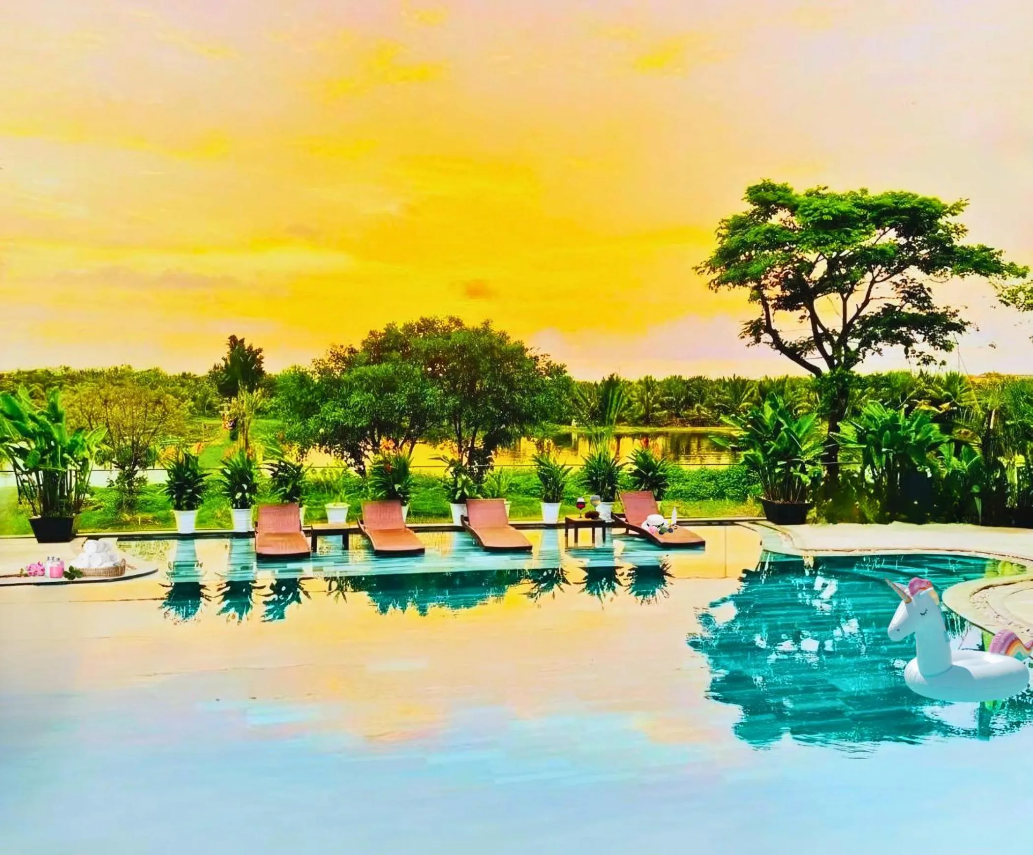 Garden in Happy Life Memories Hoi An Hotel & Spa