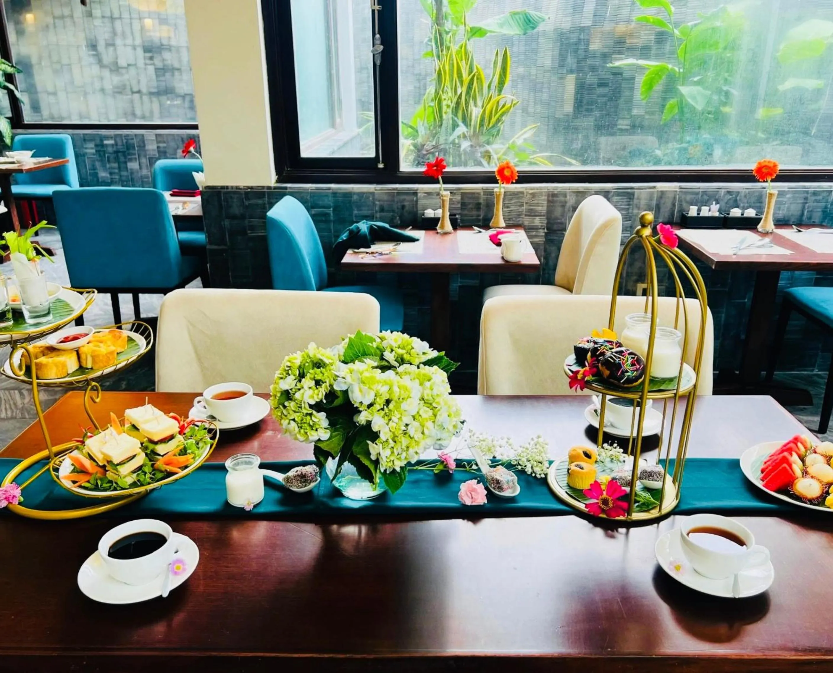 Restaurant/places to eat in Happy Life Memories Hoi An Hotel & Spa