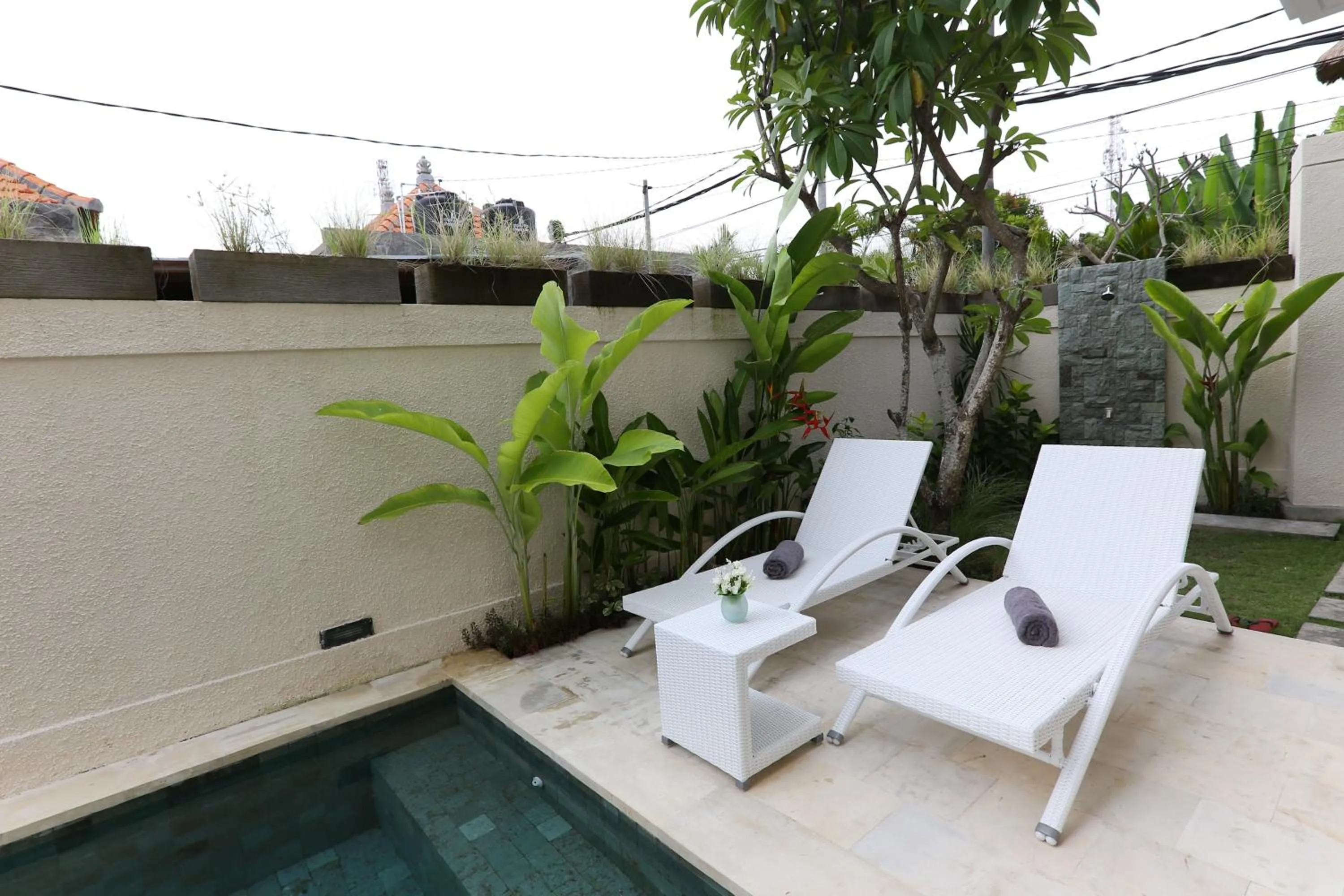 Area and facilities in Green Studio Apartment Sanur