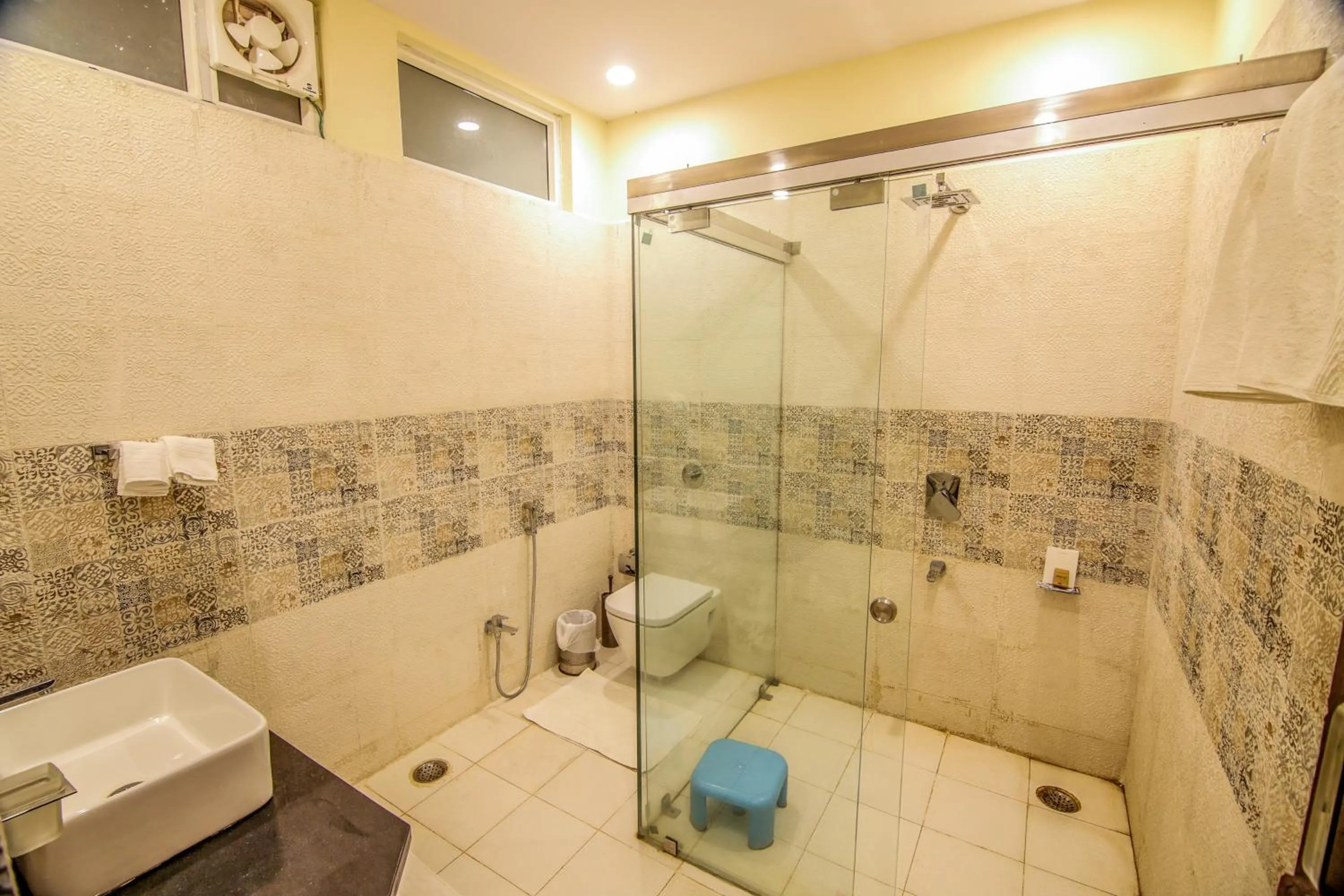 Bathroom in Syna Tiger Resort Bandhavgarh