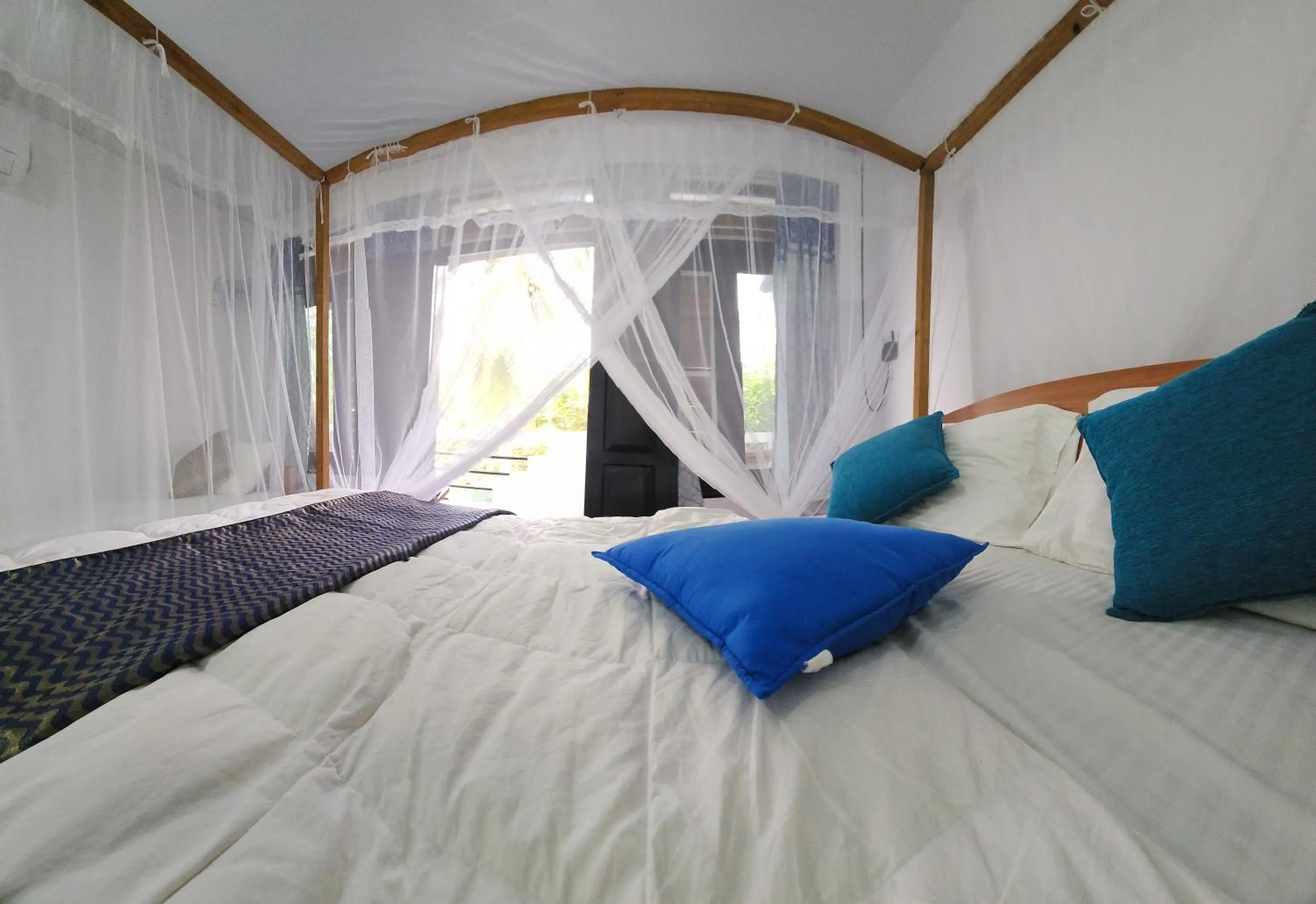 Bedroom, Bed in Dinuda Lagoon Hotel