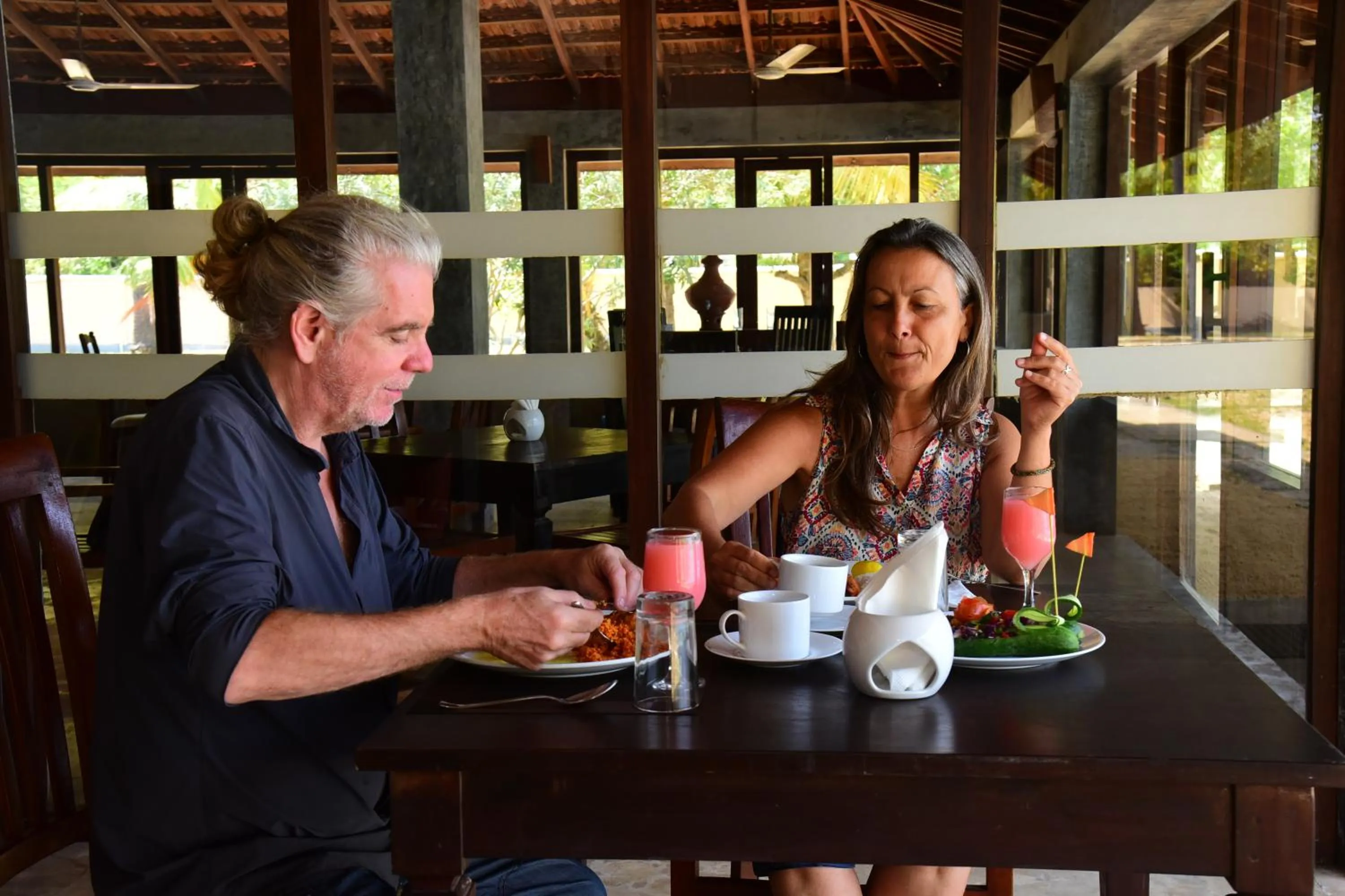 group of guests in Dinuda Lagoon Hotel