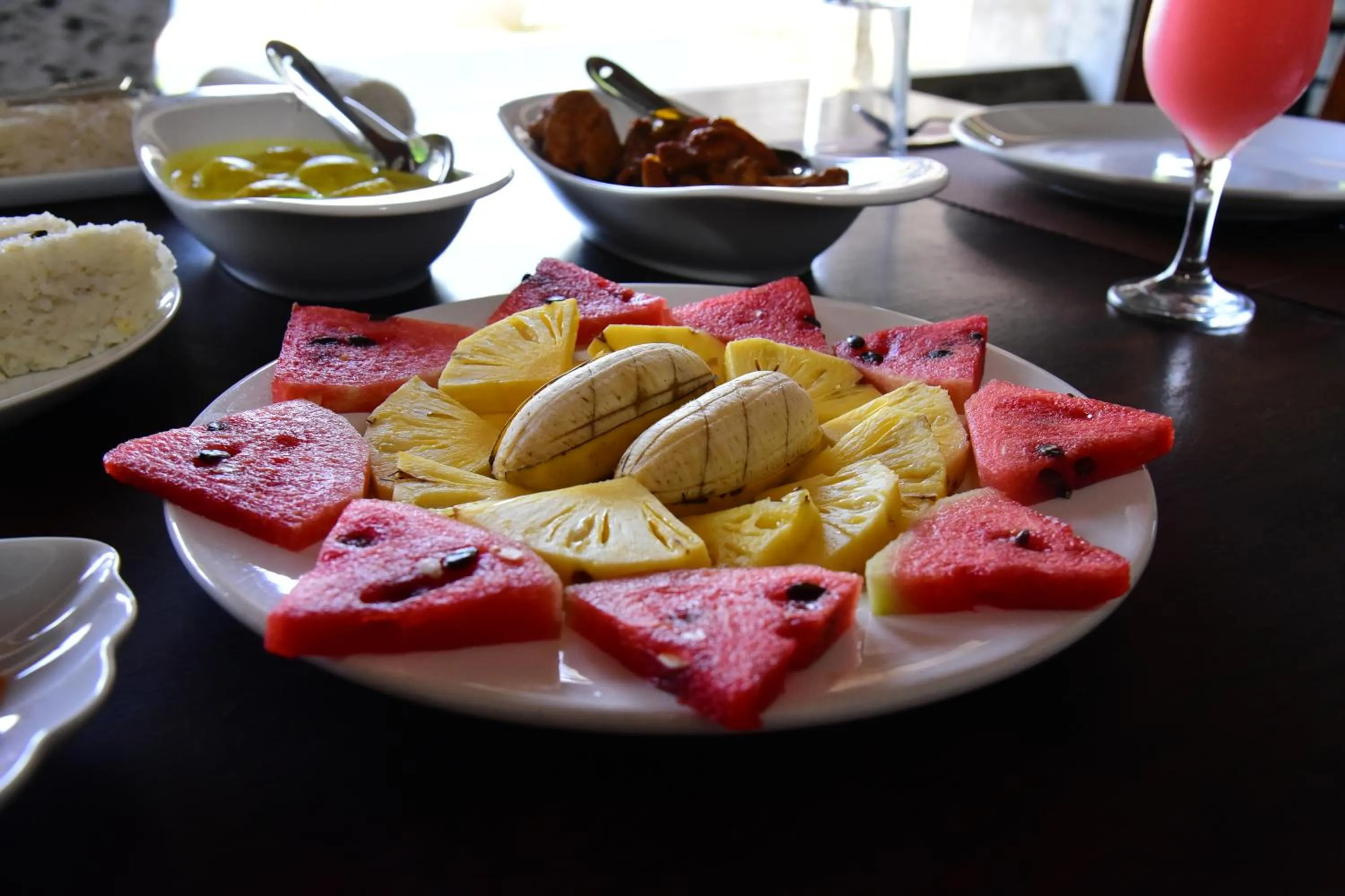Food in Dinuda Lagoon Hotel
