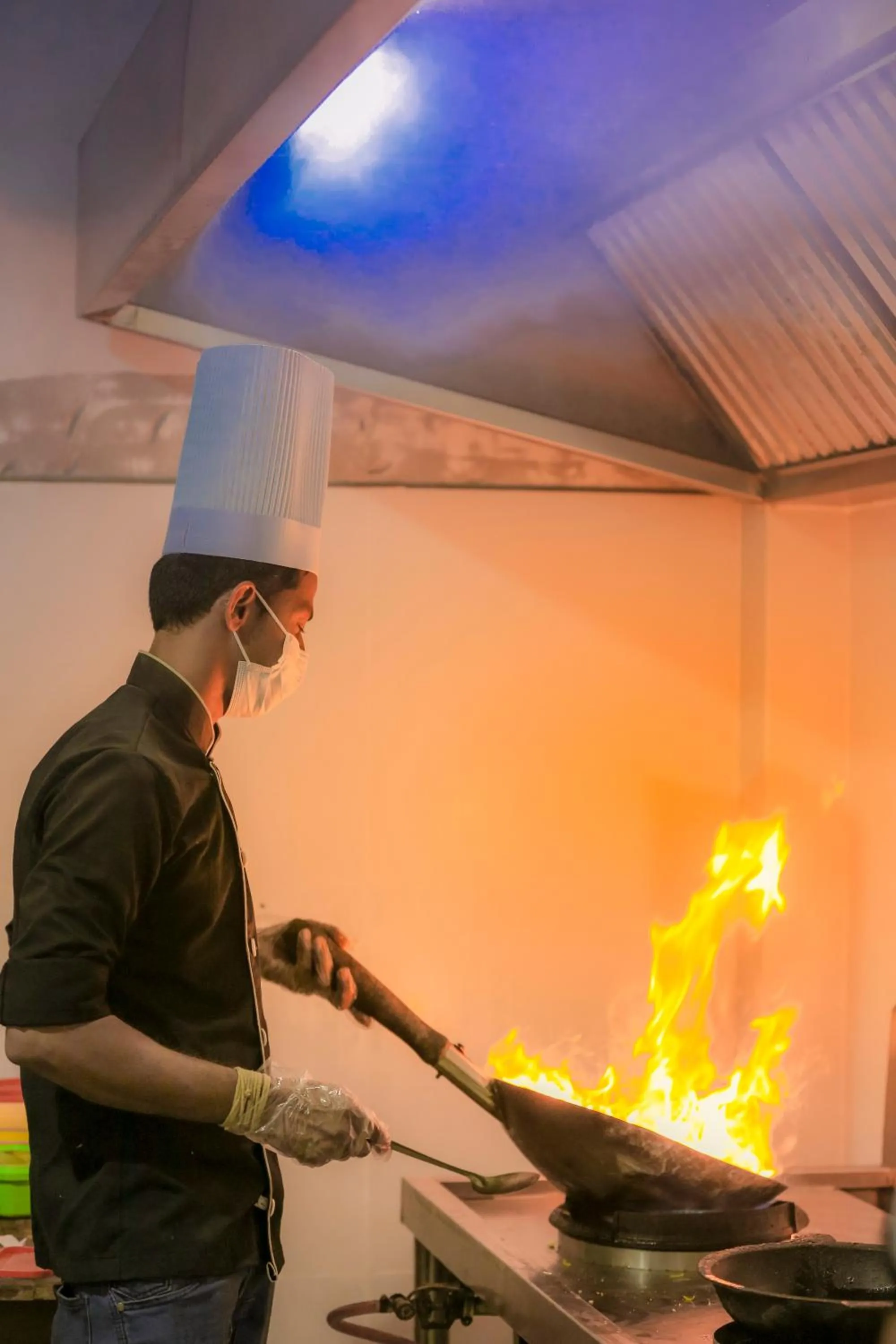 Restaurant/places to eat in Dinuda Lagoon Hotel