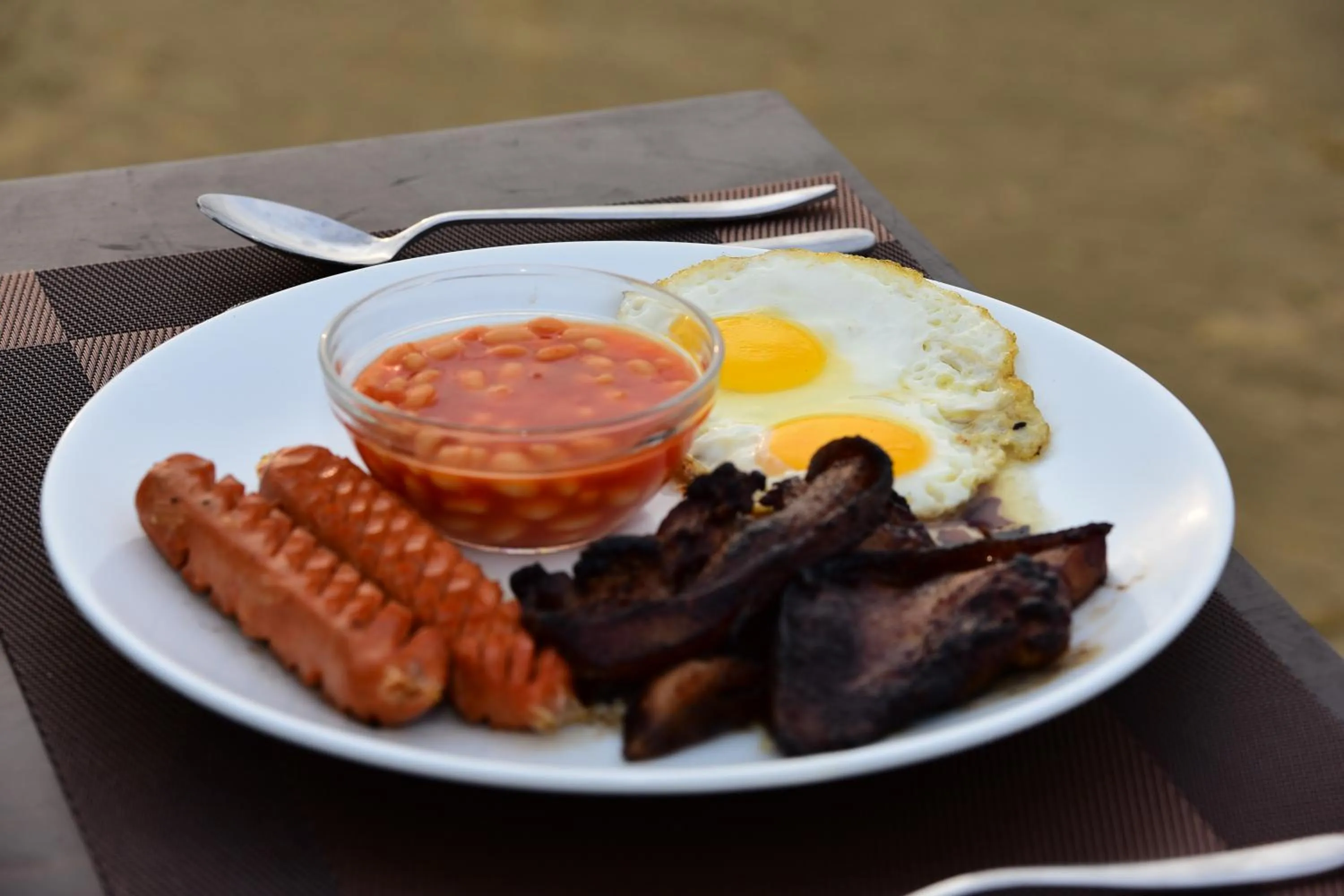 Food in Dinuda Lagoon Hotel