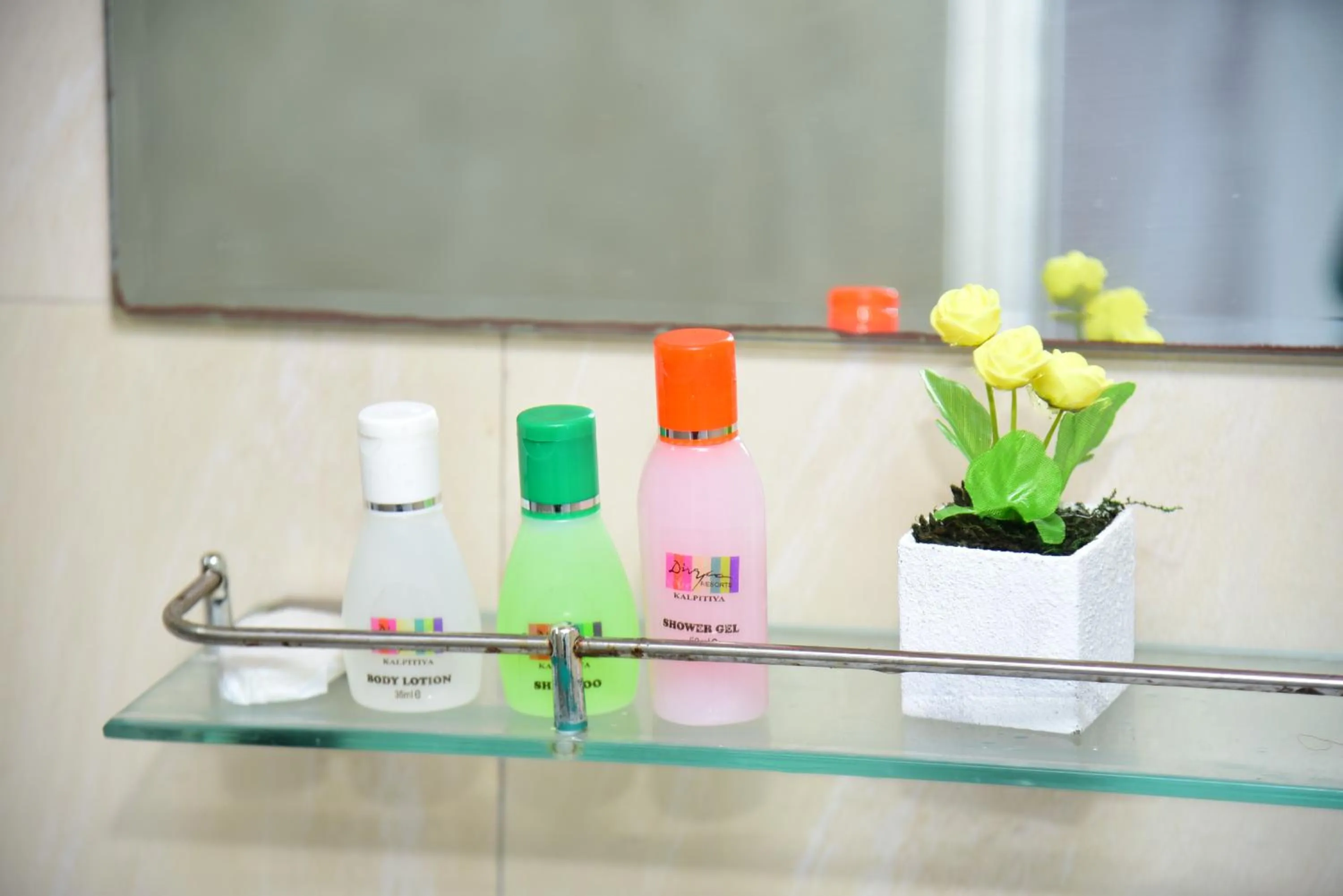 Bathroom in Dinuda Lagoon Hotel