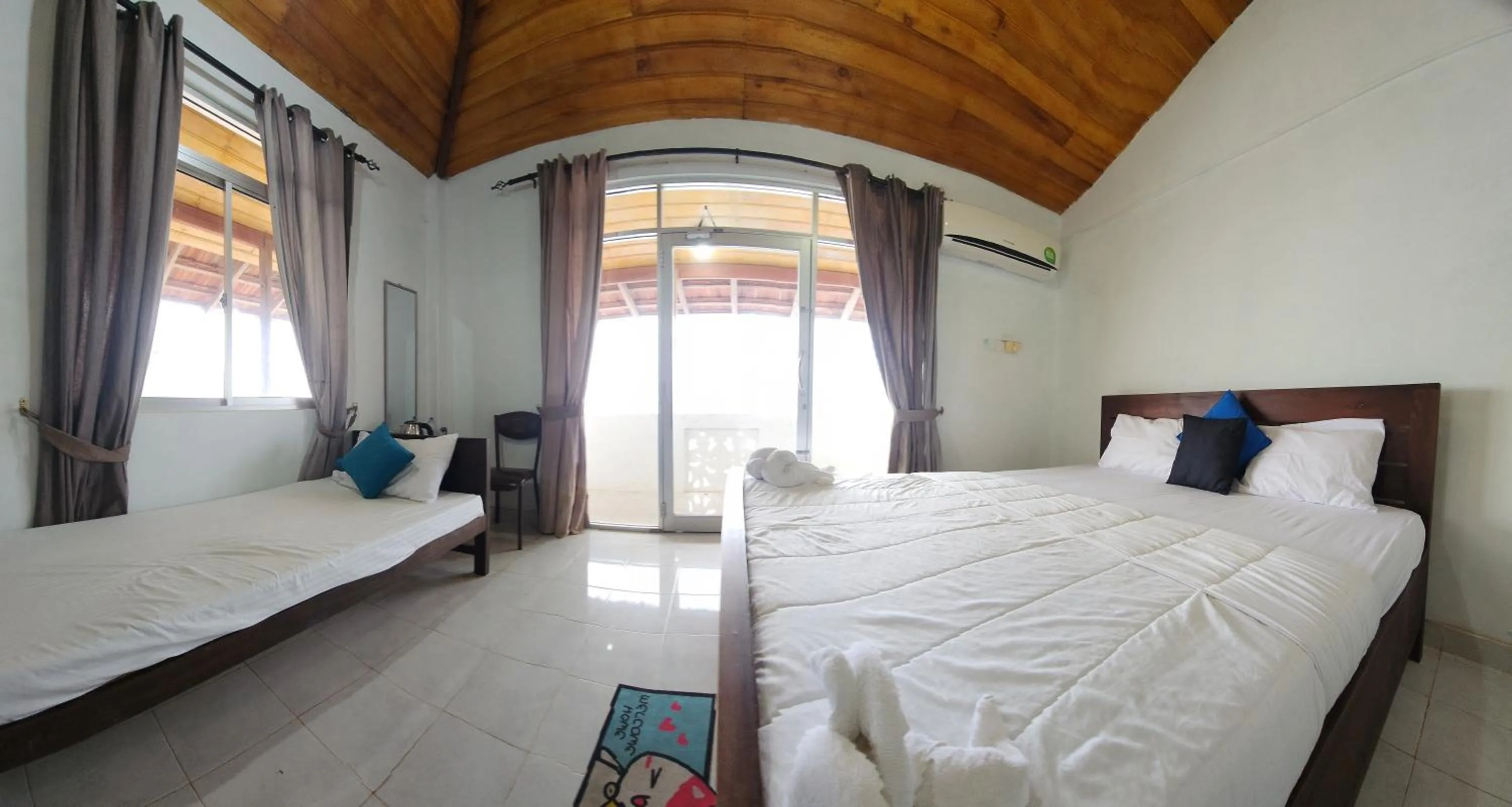 Bedroom, Bed in Dinuda Lagoon Hotel