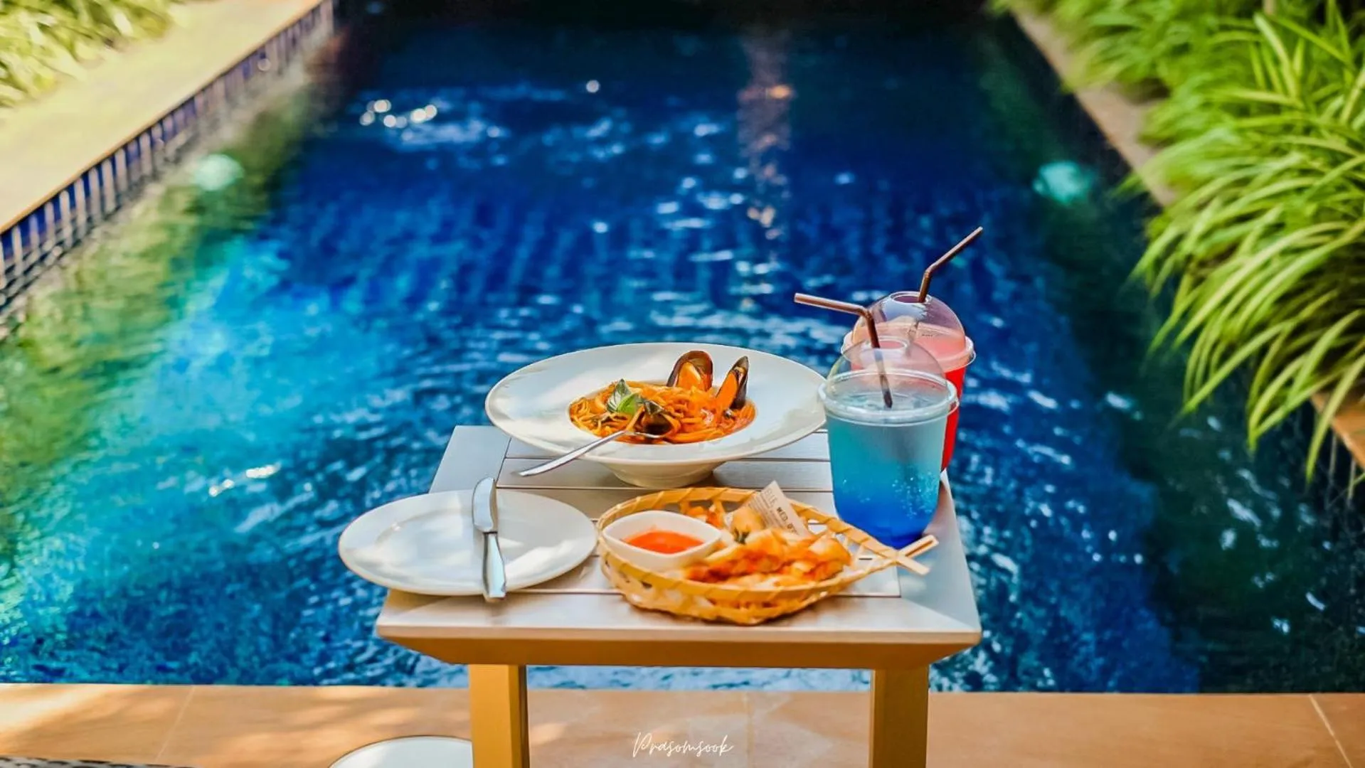 Restaurant/places to eat in Boutique Resort Private Pool Villa - SHA Extra Plus