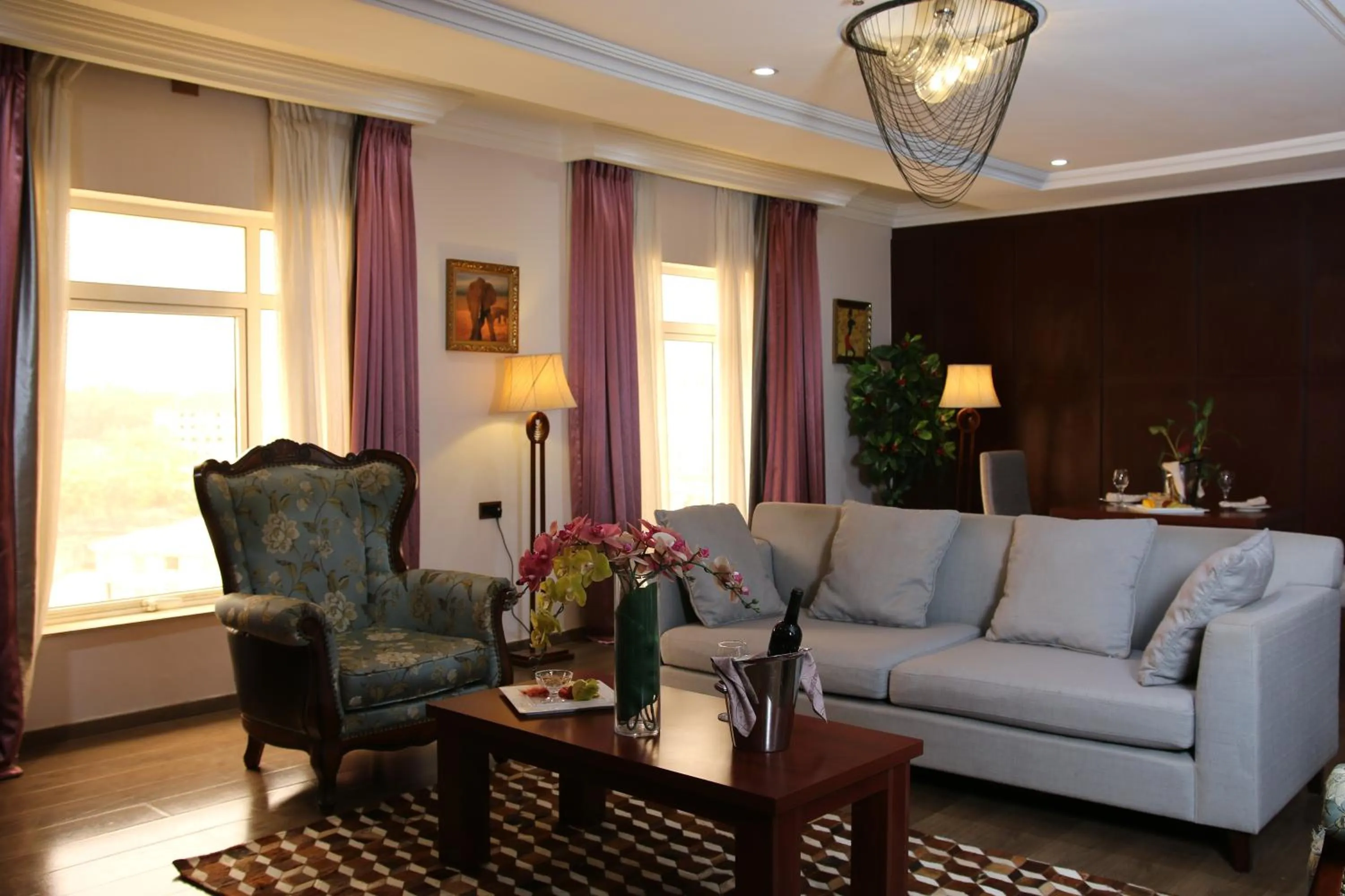 Living room in Grand Pela Hotel & Suites