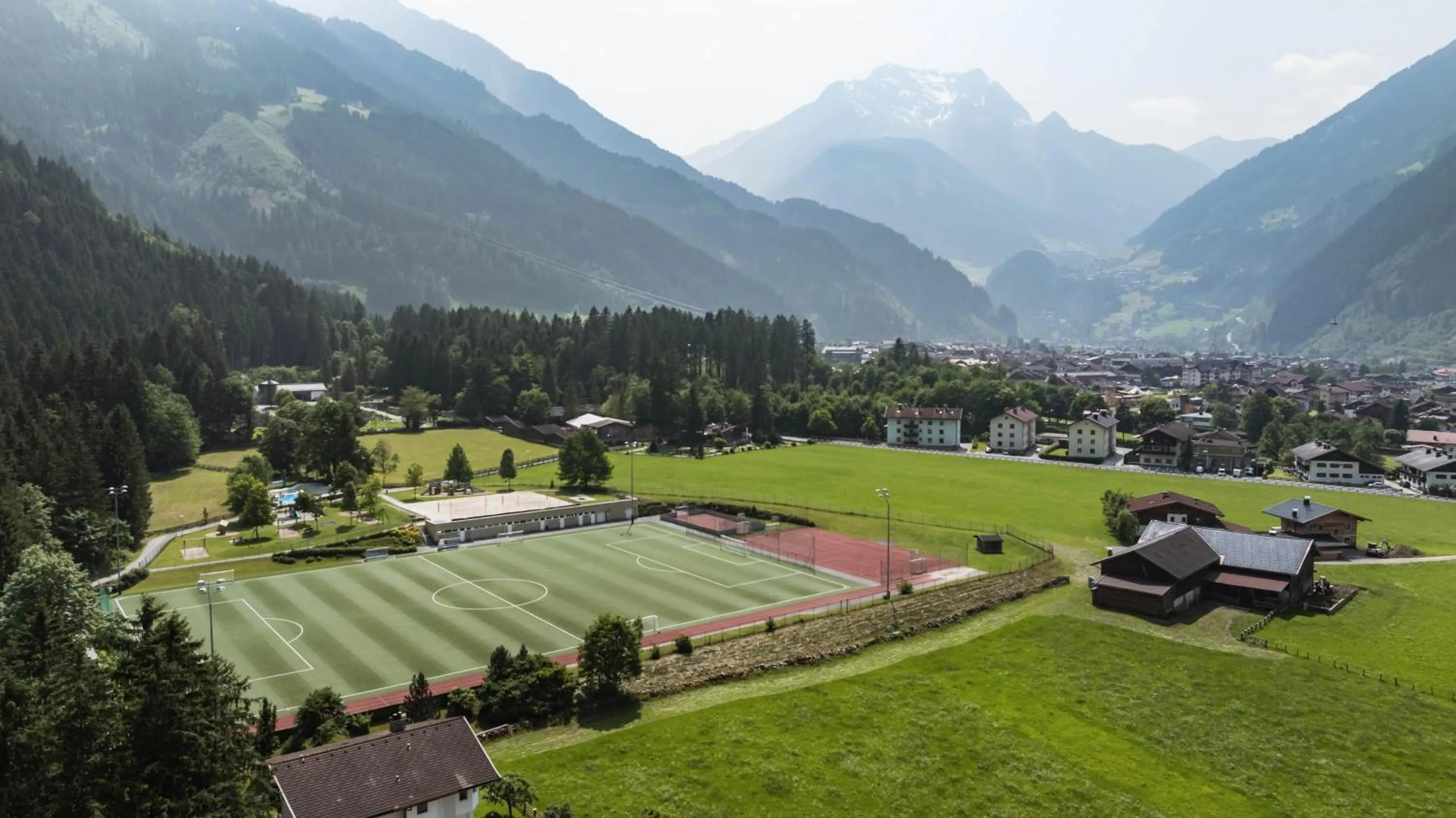Property building in Montana Apartments
