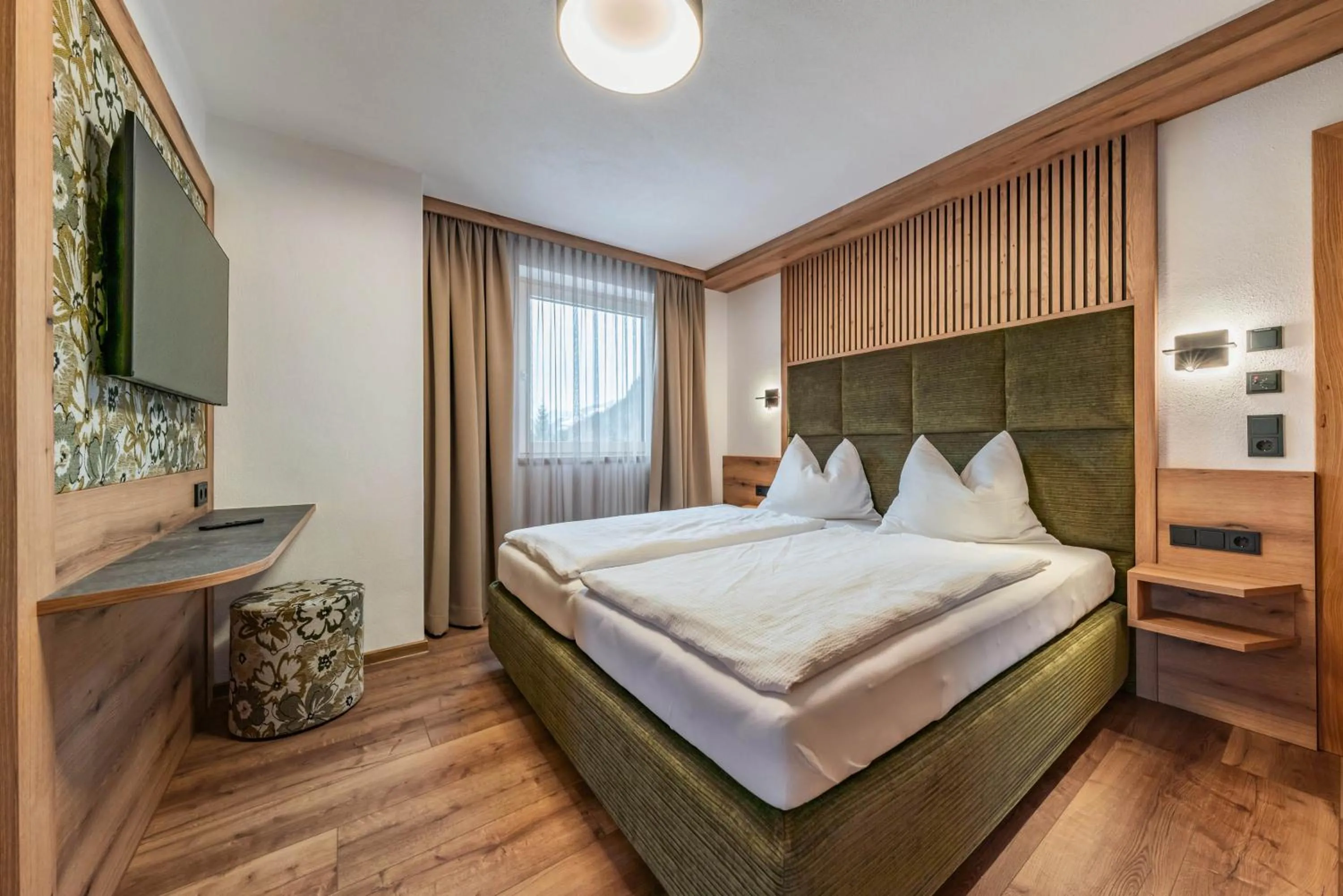 Bed in Montana Apartments