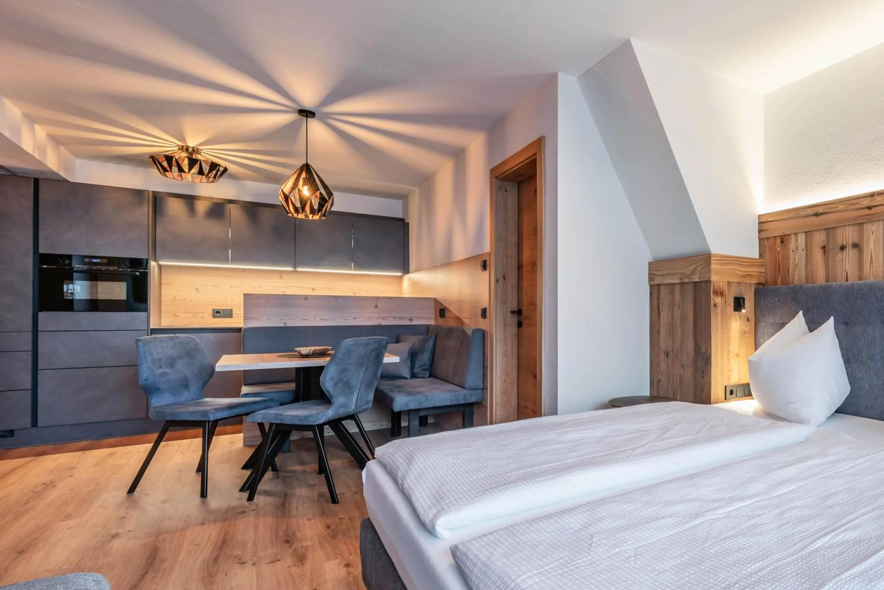 Bed in Montana Apartments