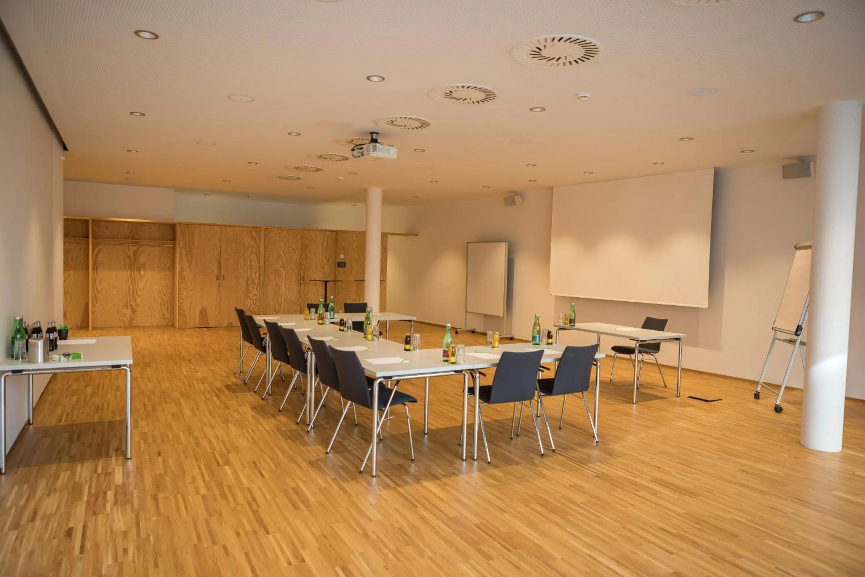 Meeting/conference room in Explorer Hotel Zillertal