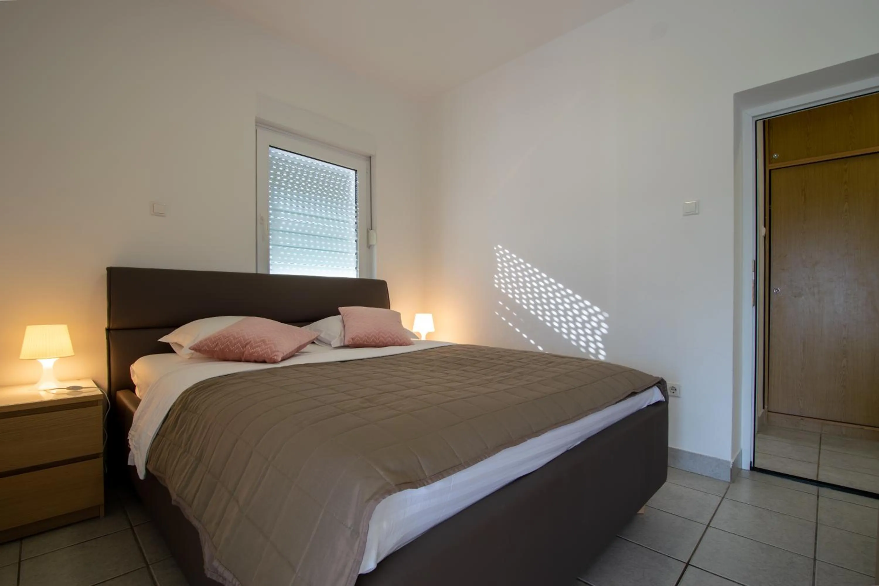 Bedroom, Bed in Apartments Lantina