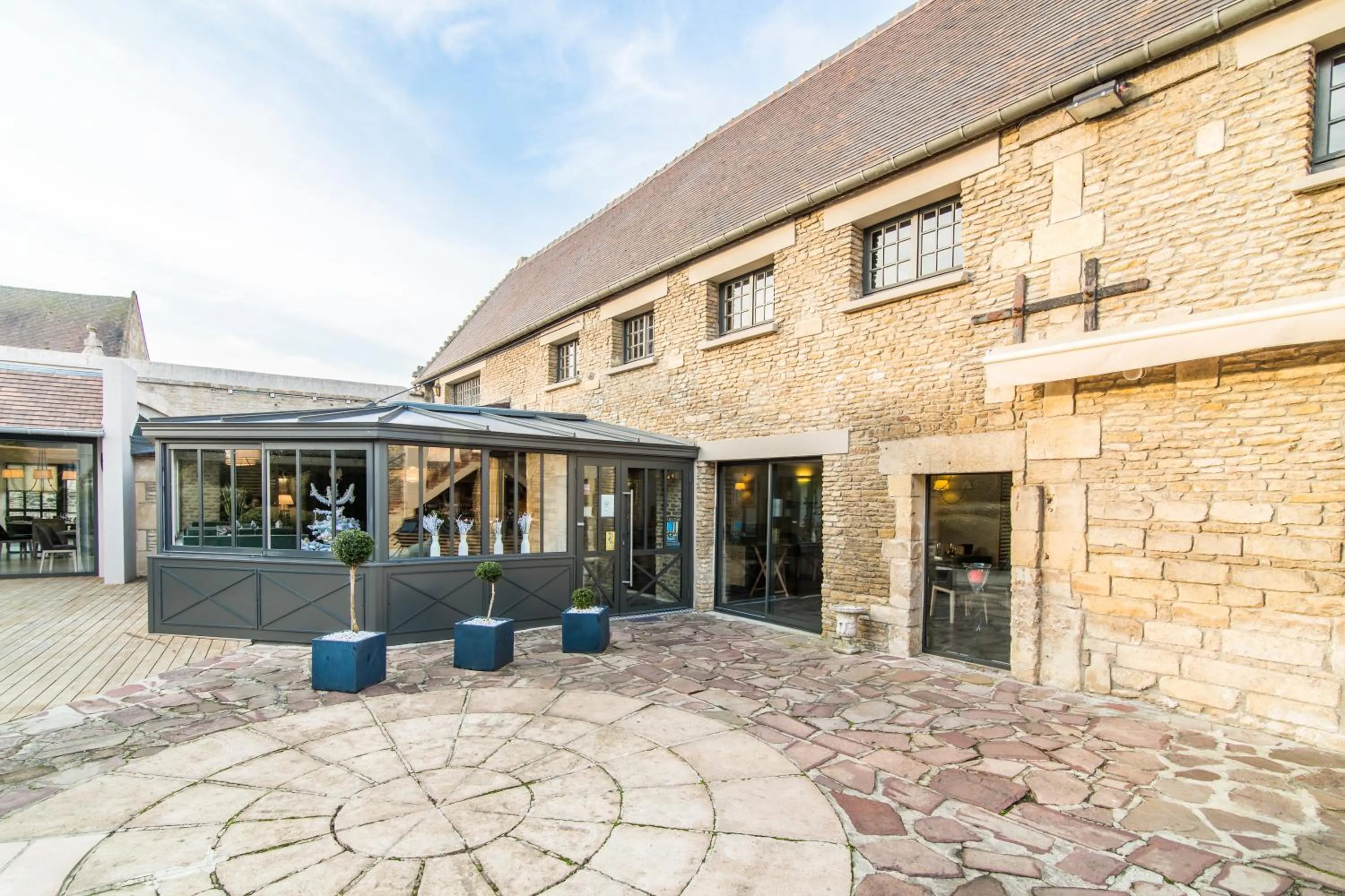 Property building in Manoir'Hastings