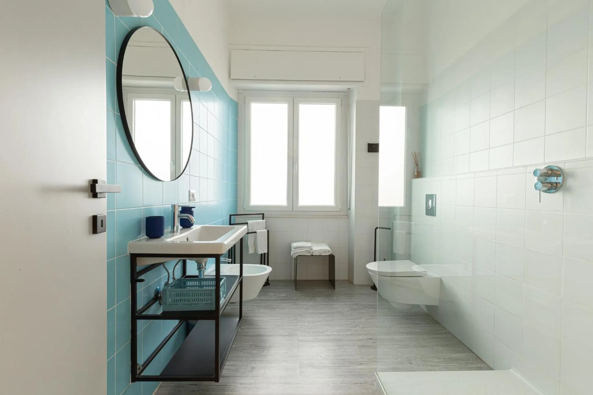 Shower in Spacebility Airport - self check-in