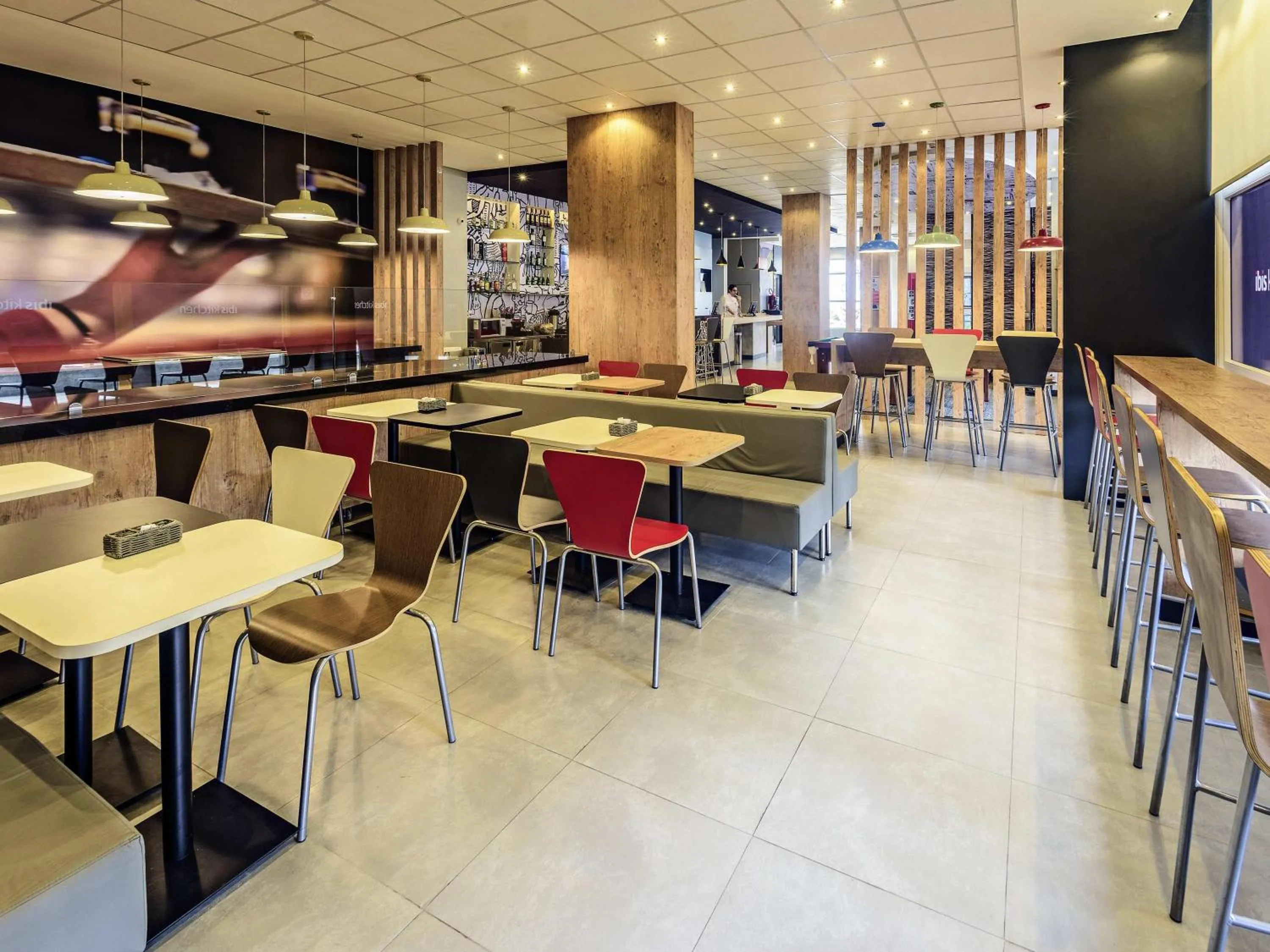 Restaurant/places to eat in ibis Jacarei