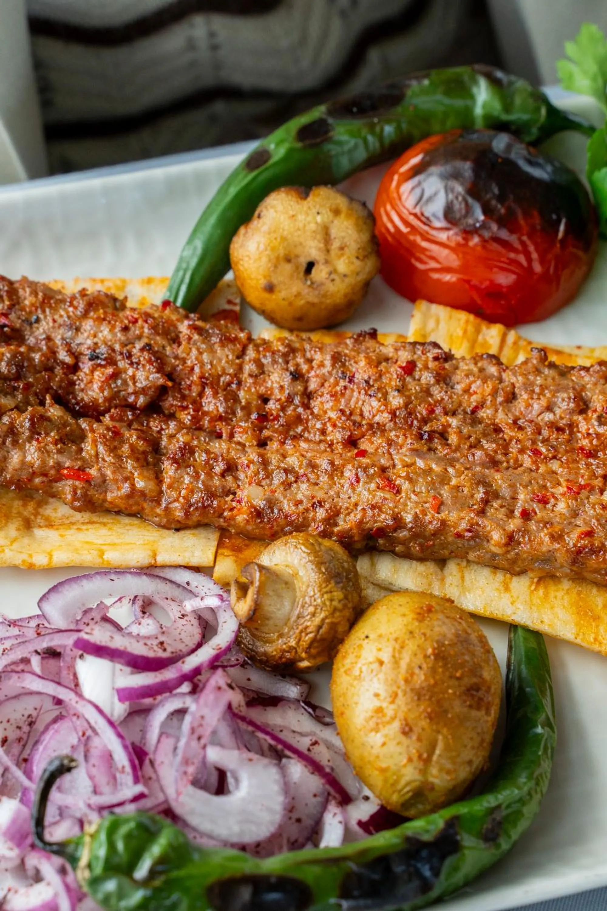 Restaurant/places to eat in Leman Otel