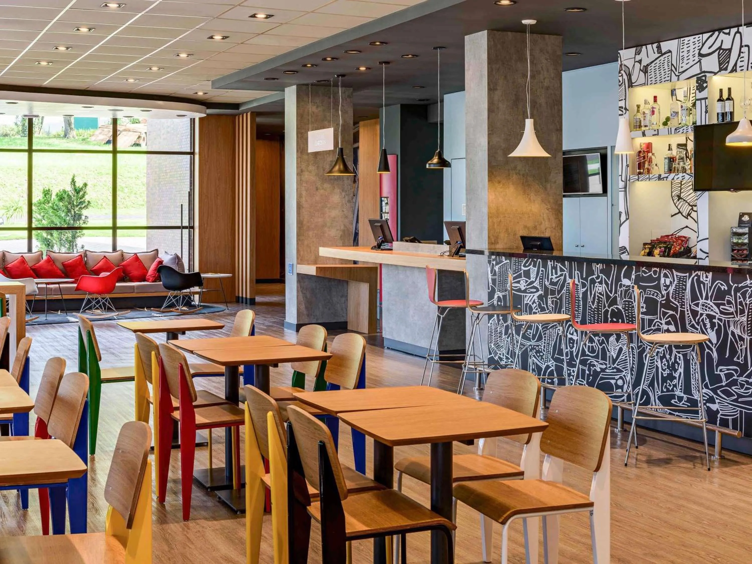 Lounge or bar in ibis Guaiba