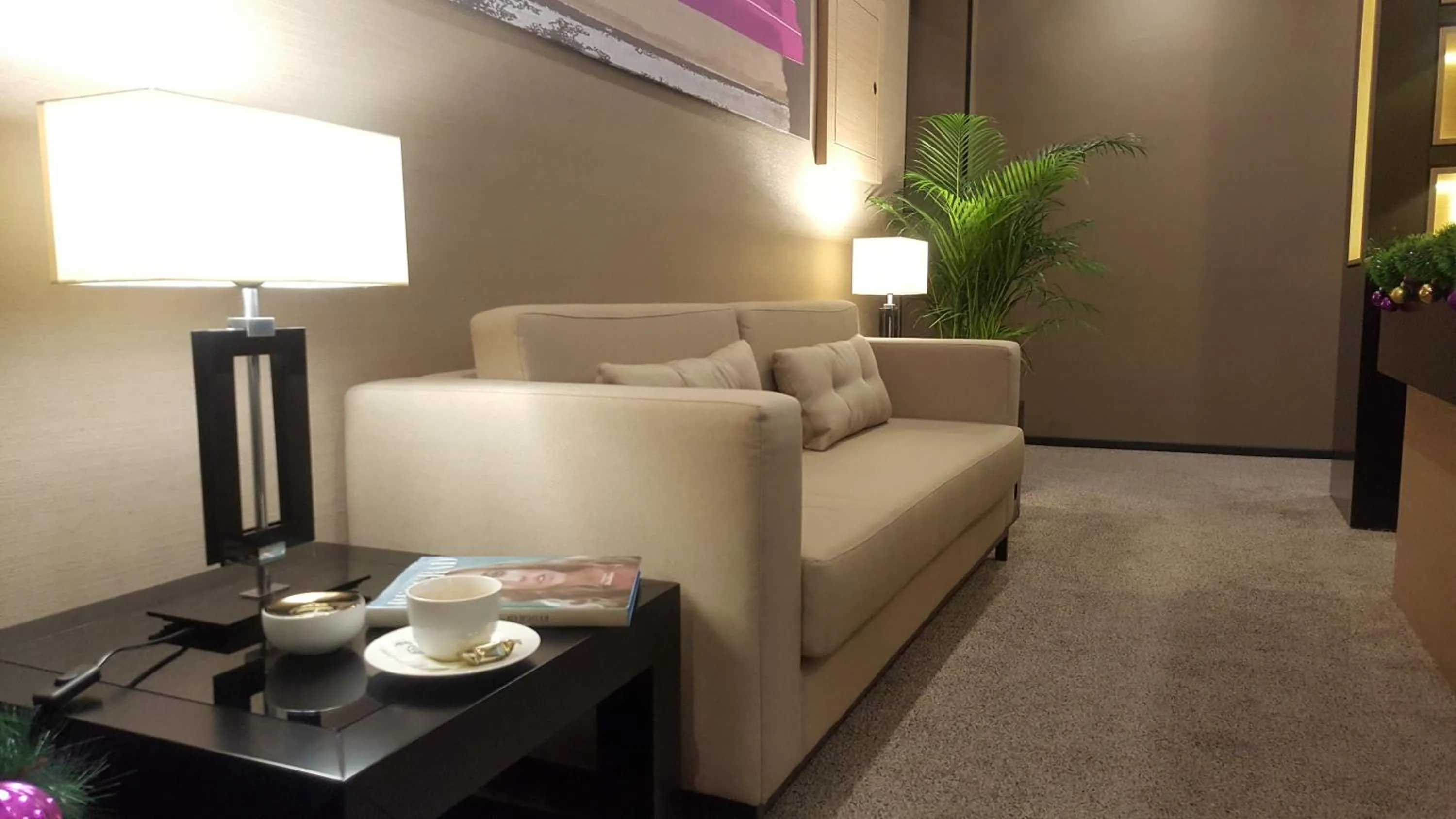 Lobby or reception in Dominic Smart & Luxury Suites - Republic Square