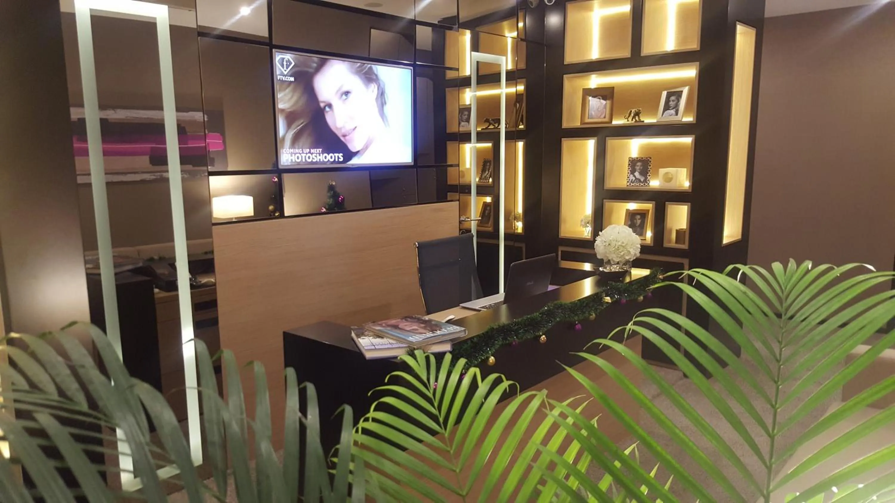 Lobby or reception in Dominic Smart & Luxury Suites - Republic Square