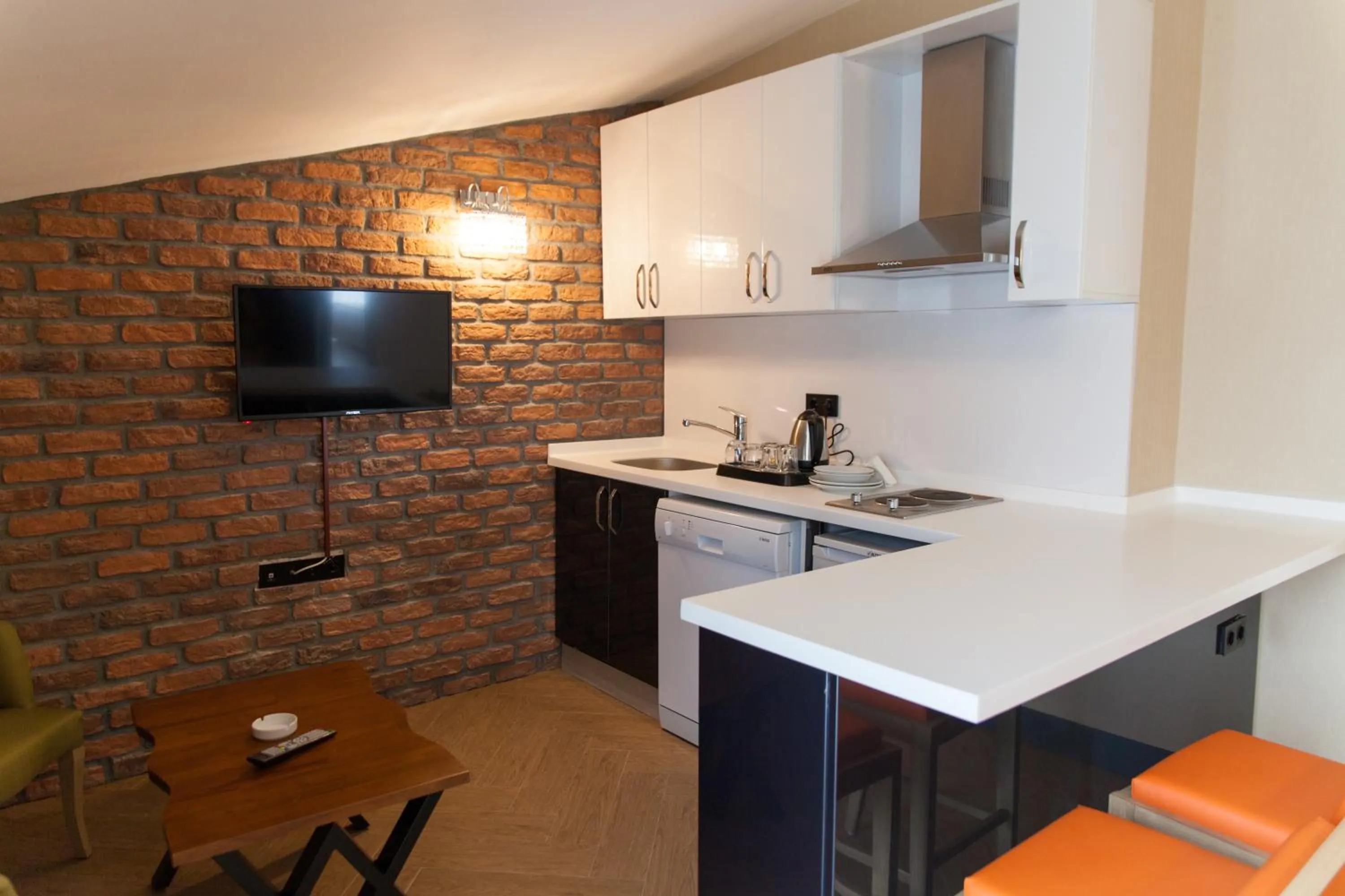 TV and multimedia in Aldino Residence