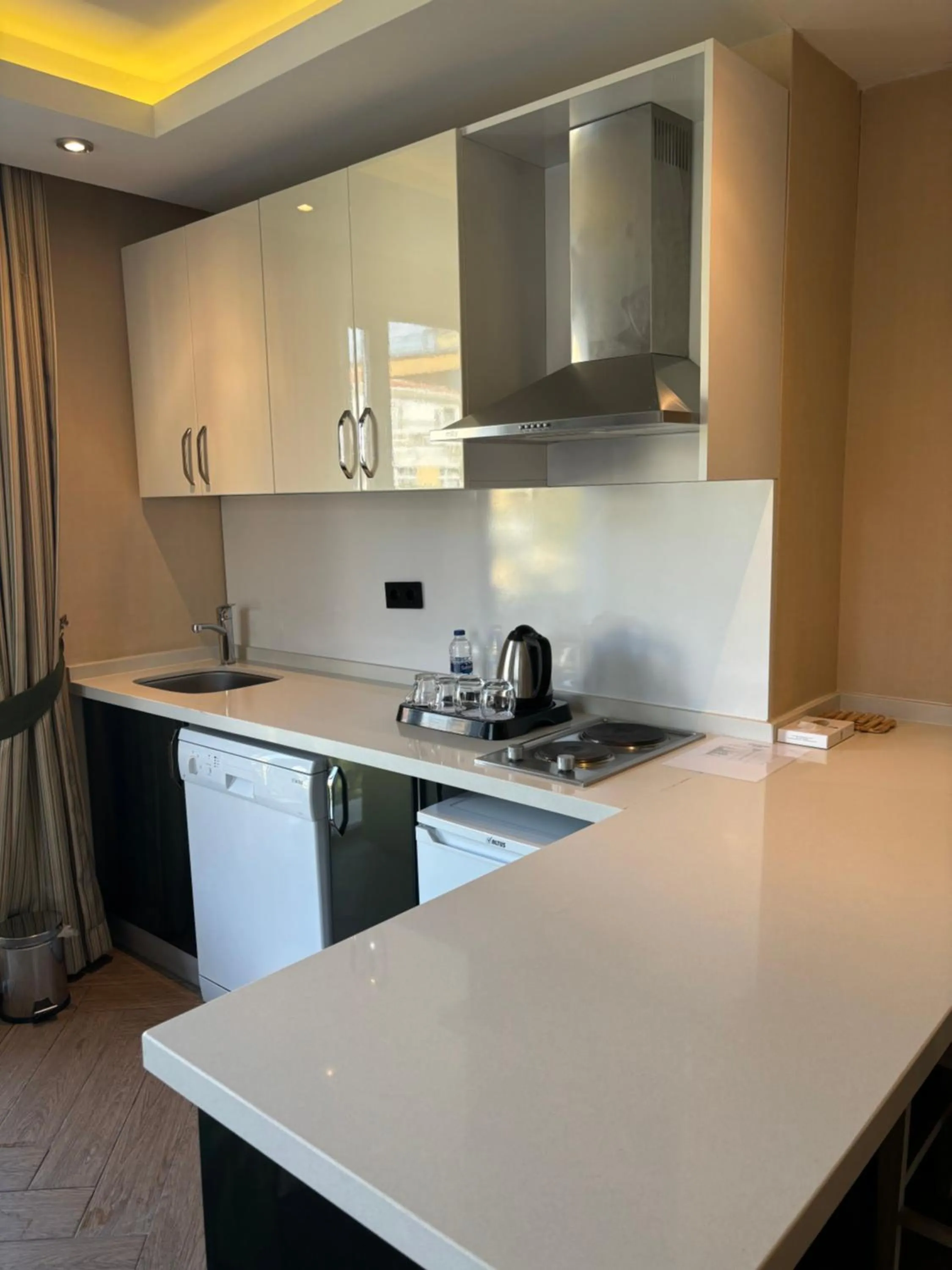 Coffee/tea facilities in Aldino Residence