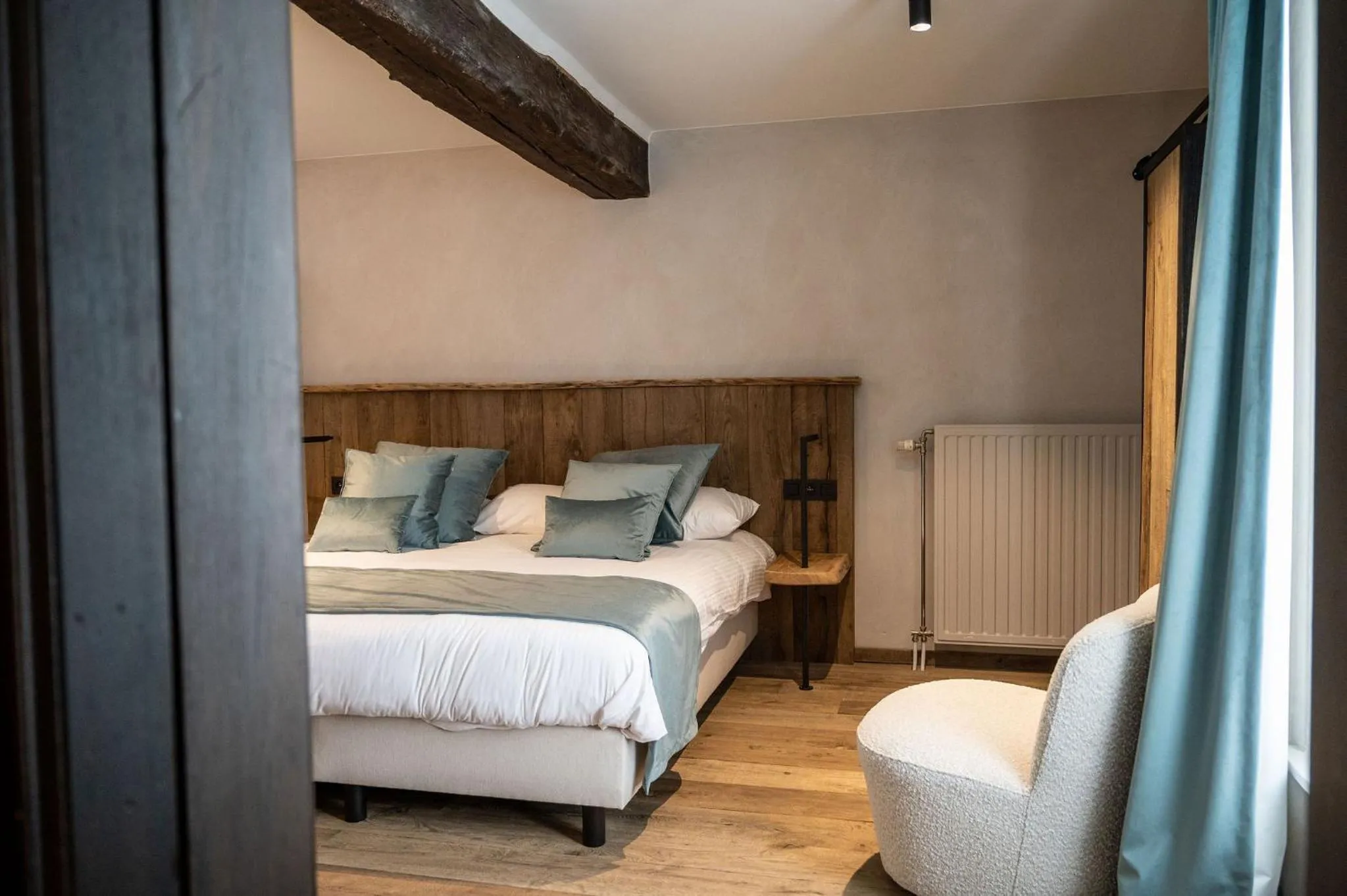 Bed in Hotel LEA - Maison Caerdinael