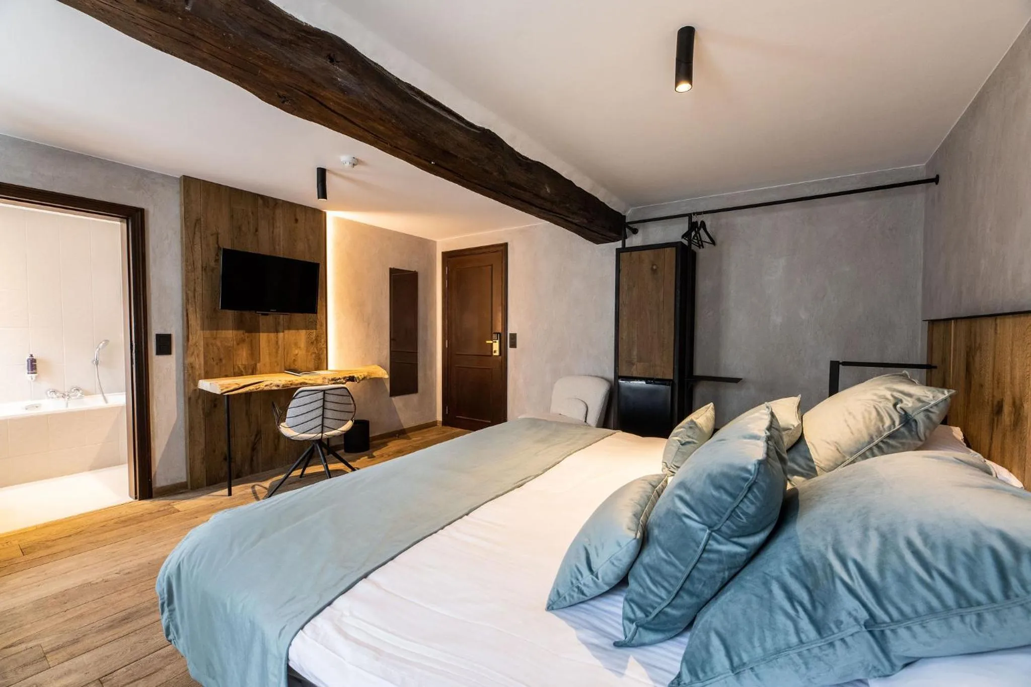 Bedroom, Bed in Hotel LEA - Maison Caerdinael