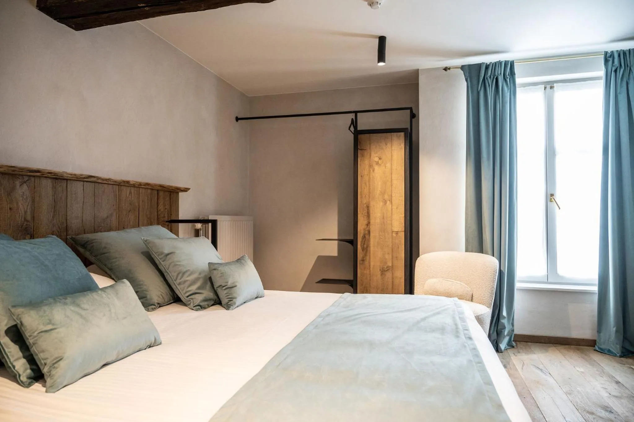 Bed in Hotel LEA - Maison Caerdinael