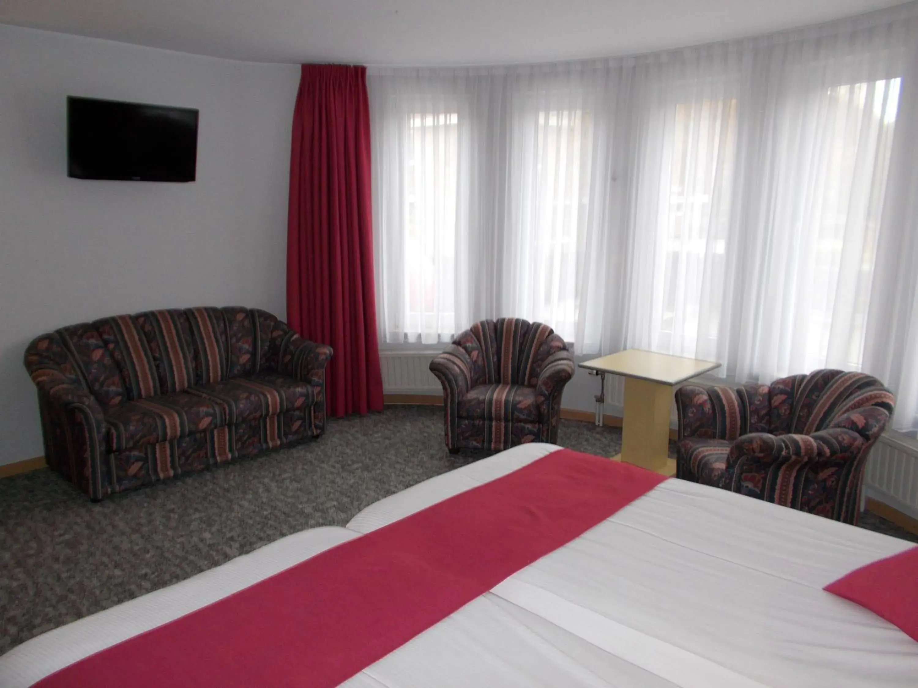 Triple Room in Hotel Limburgia Triple Room in Hotel Limburgia