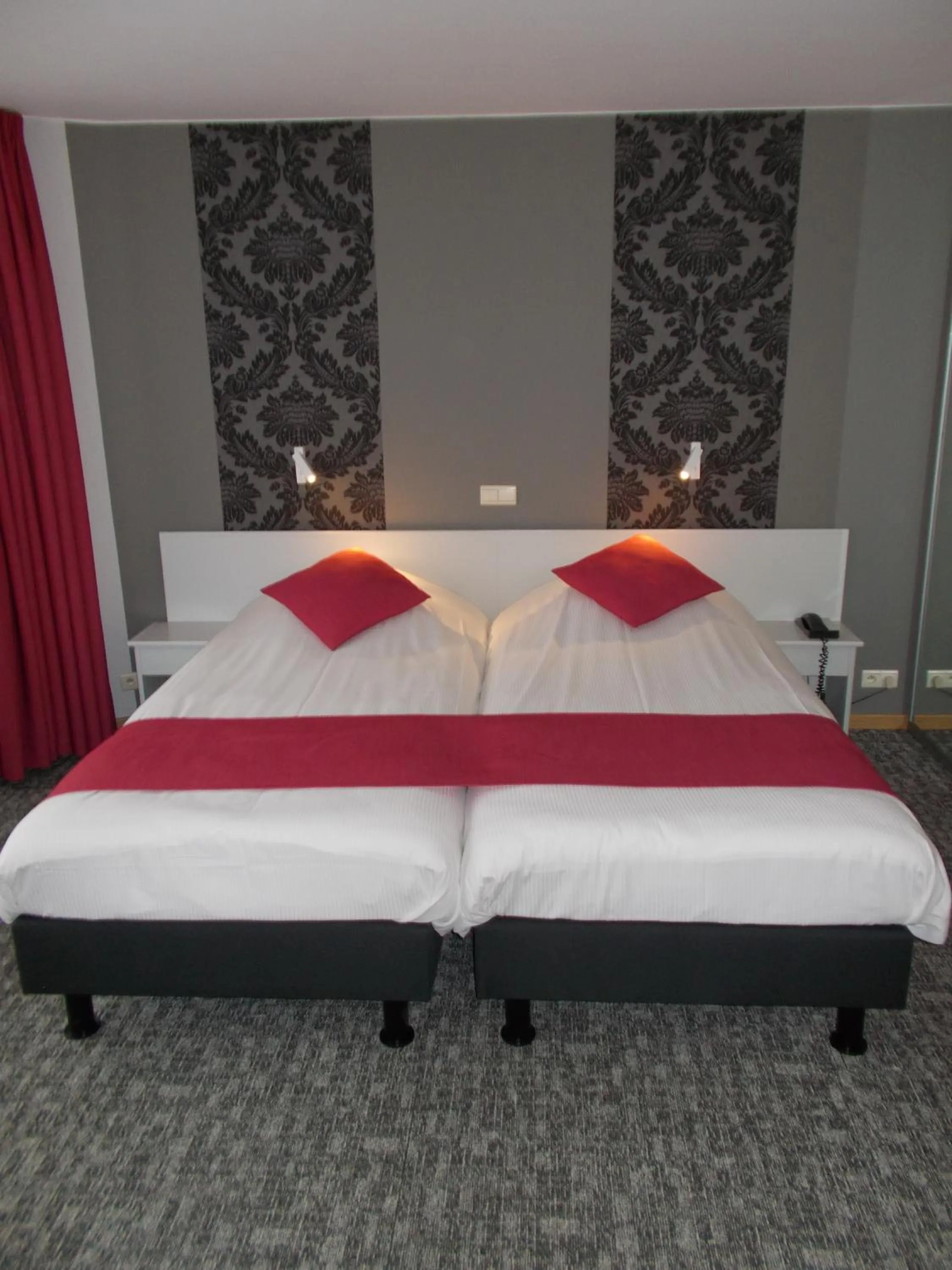 Bed in Hotel Limburgia